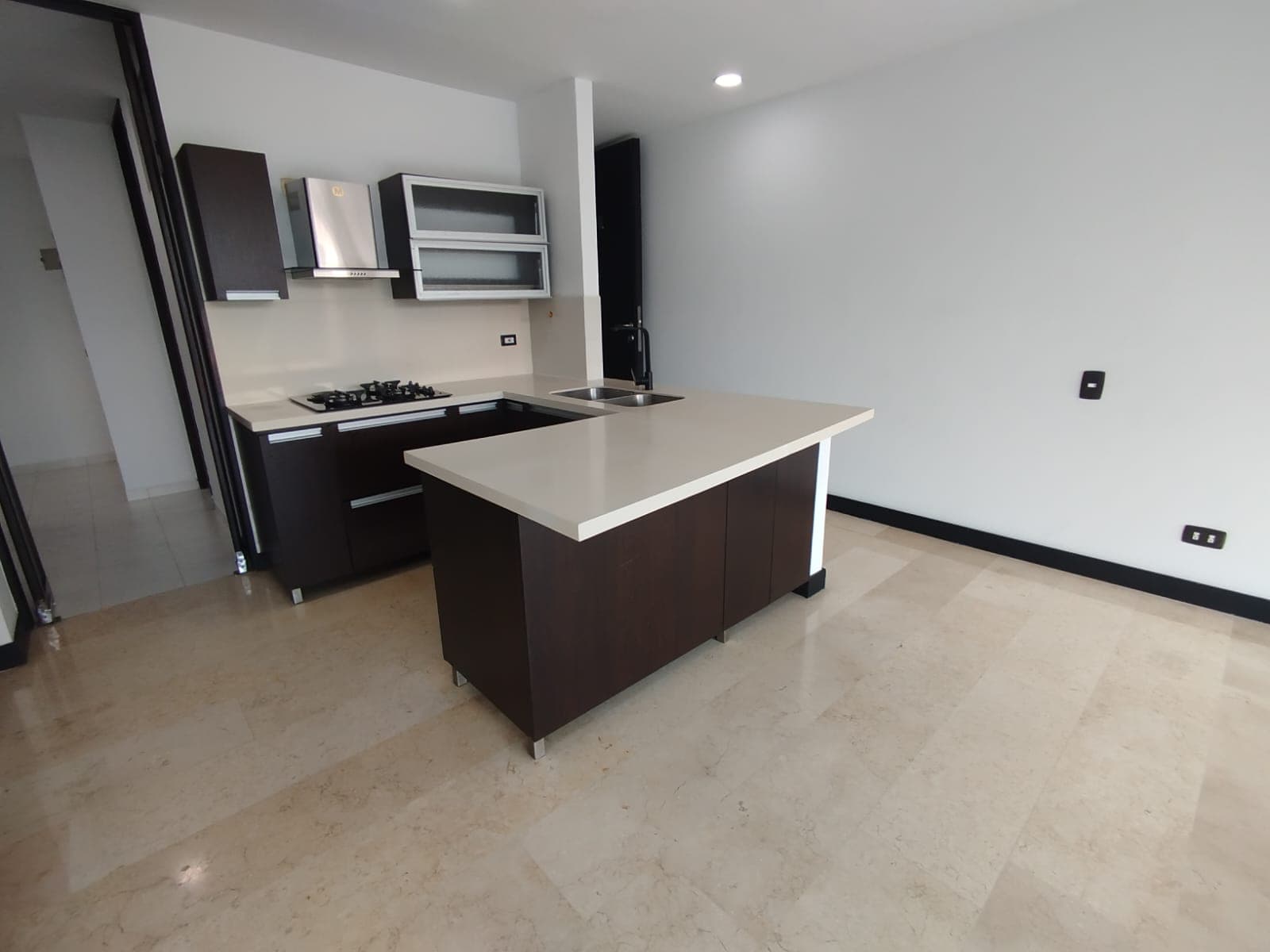 Apartamento en arriendo en Las Lomitas, Sabaneta — foto 2 de 20