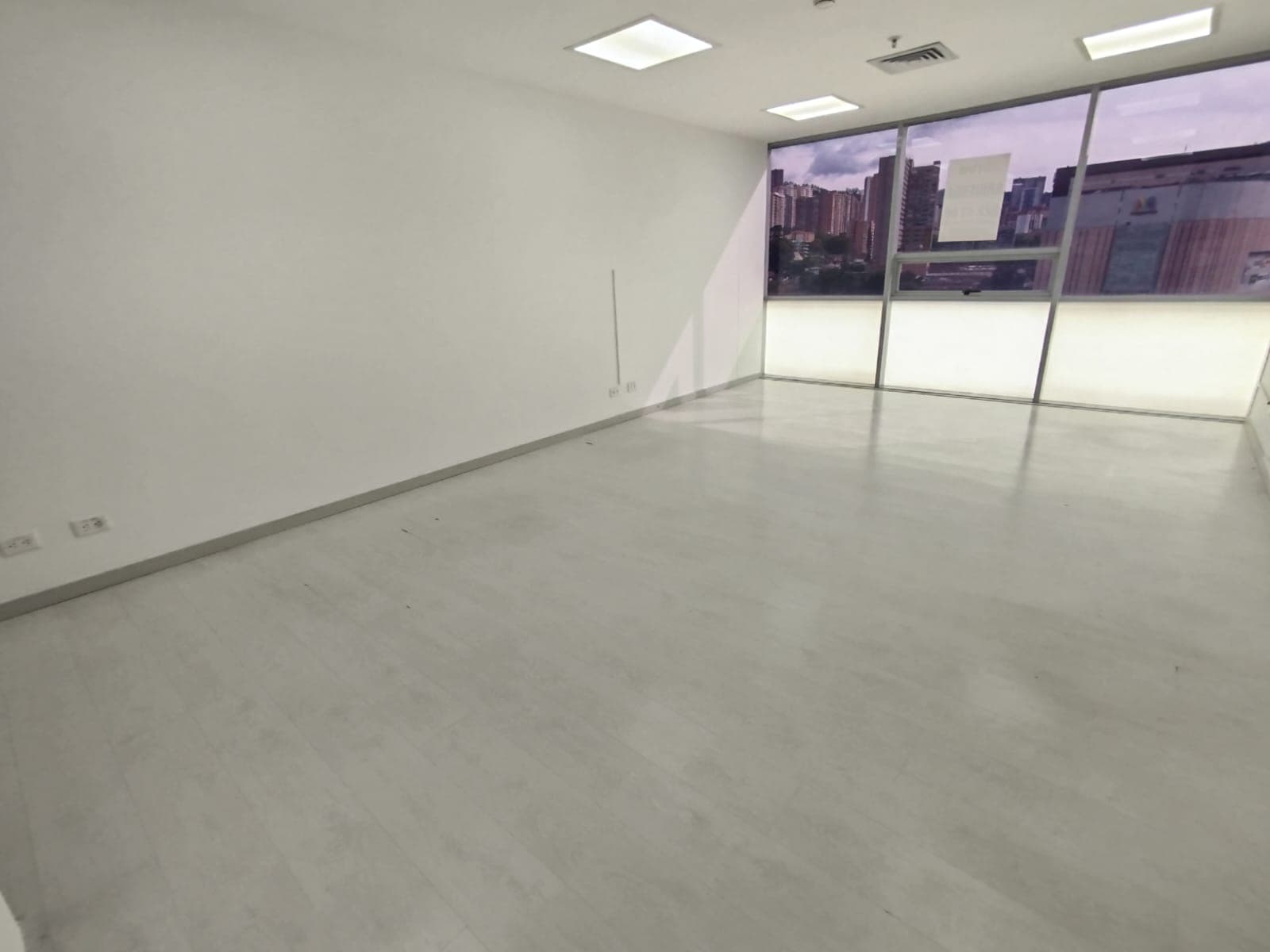 Oficina en arriendo en Sabaneta — foto 4 de 10