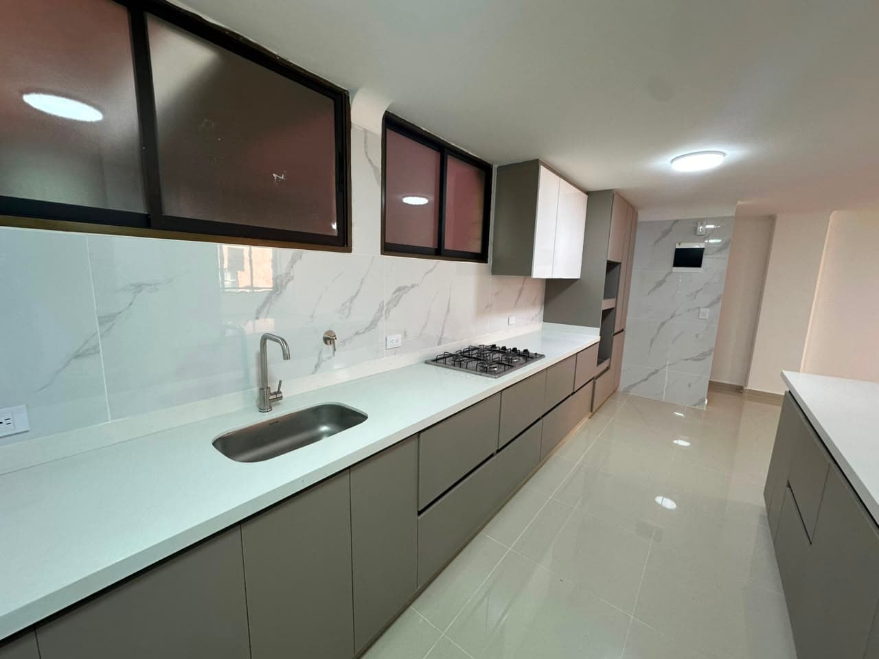 Apartamento en arriendo en Zuñiga, Envigado — foto 1 de 18