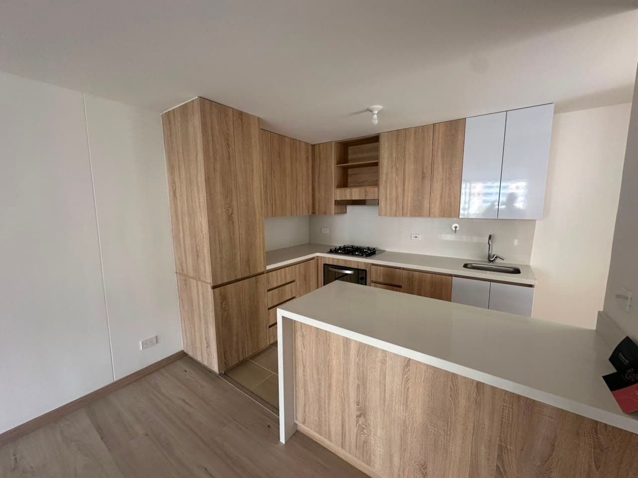 Apartamento en arriendo en Camino Verde, Envigado — foto 2 de 14