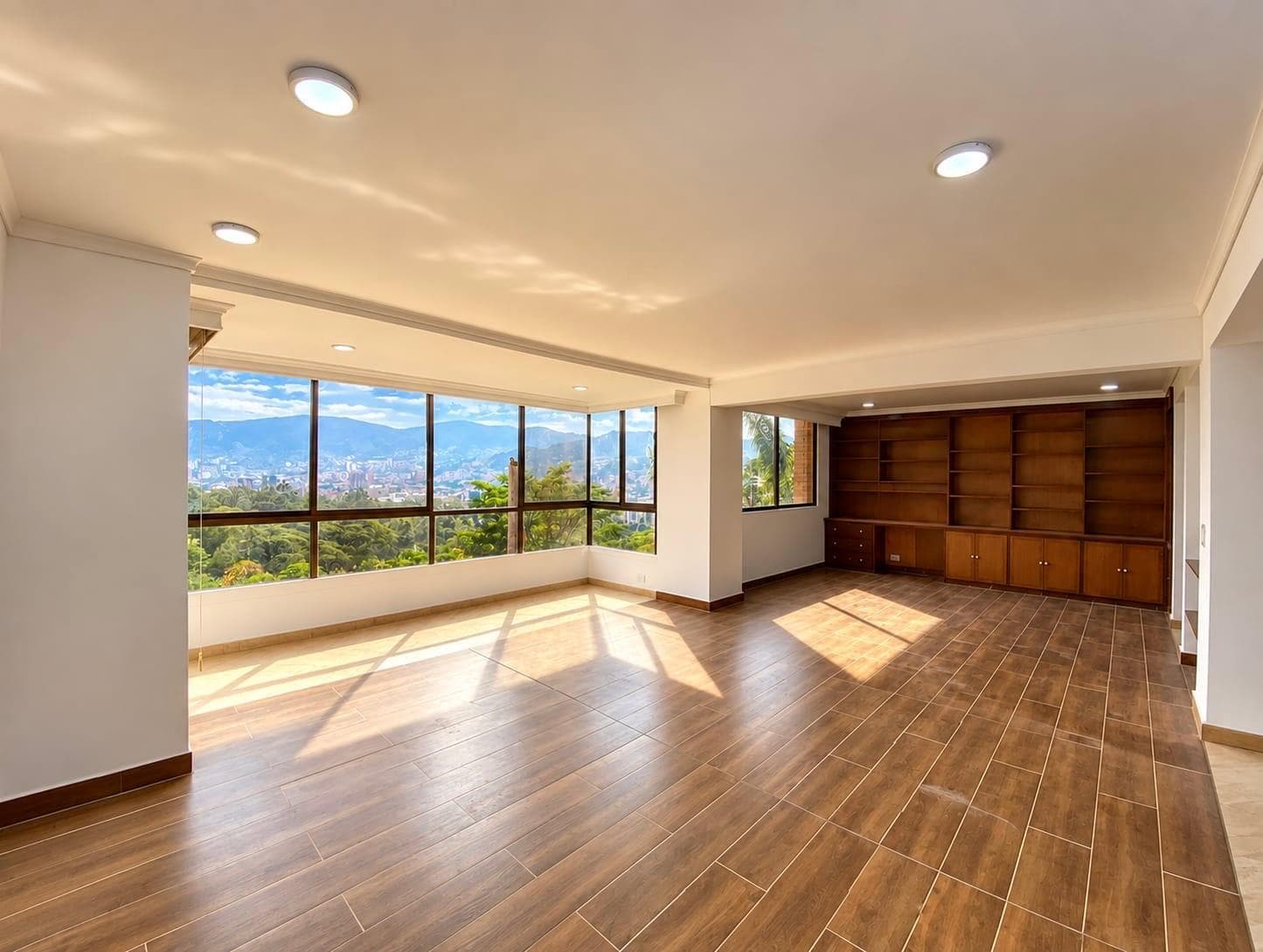 Apartamento en arriendo en Transversal Inferior, Poblado, Medellín — foto 1 de 20