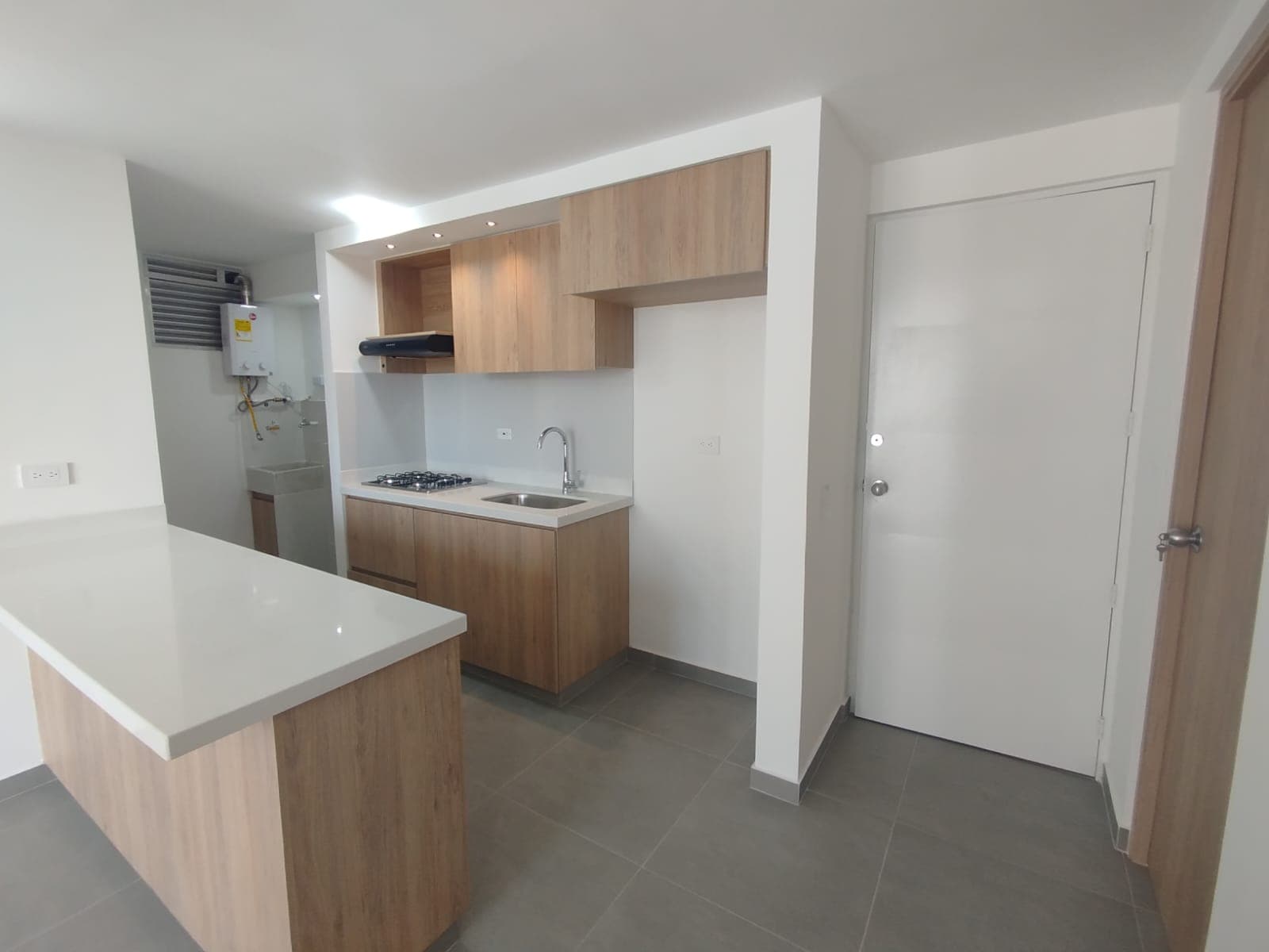 Apartamento en arriendo en San Antonio de Pereira, Rionegro — foto 3 de 14