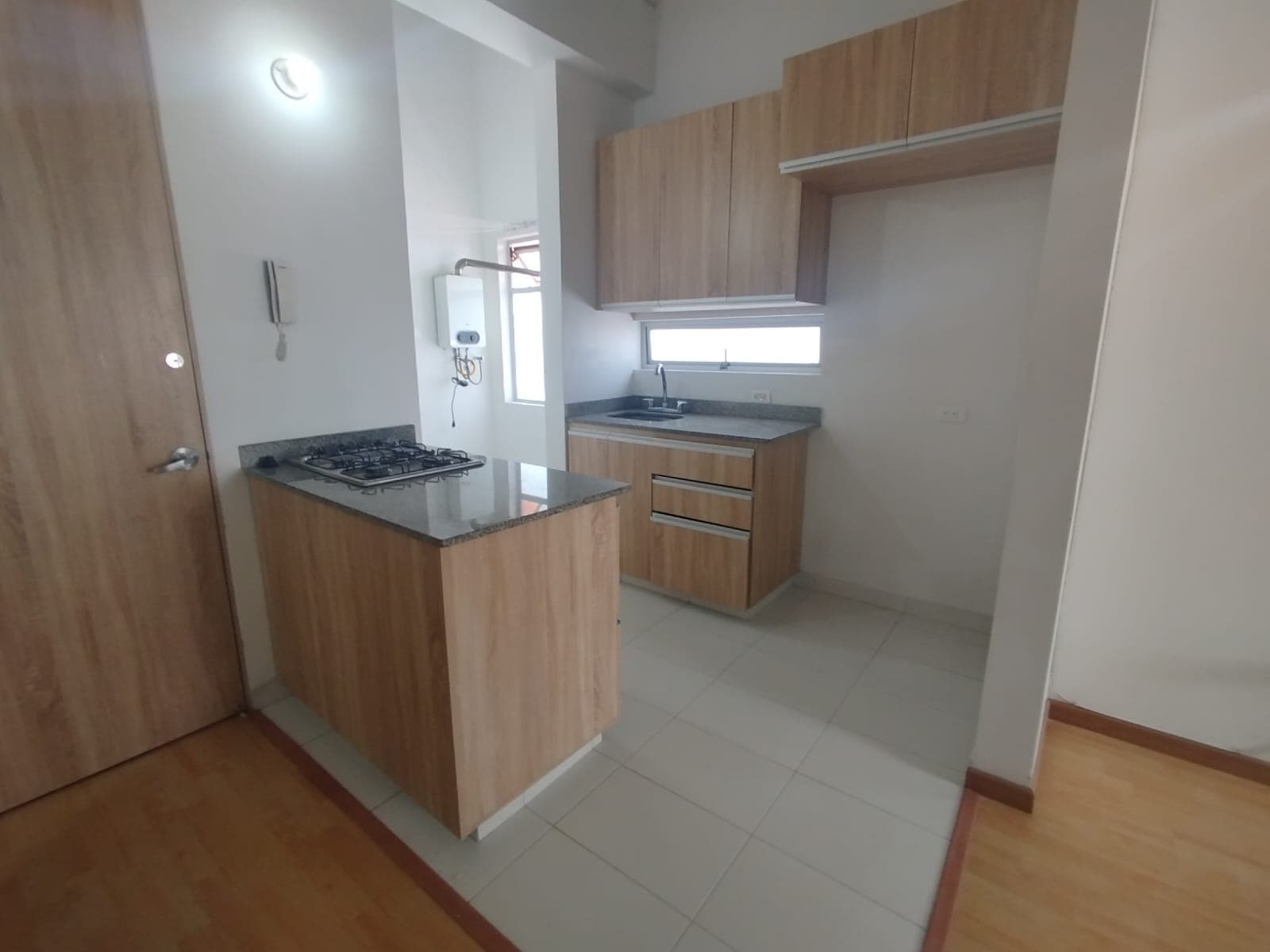 Apartamento en arriendo en Rionegro — foto 2 de 14