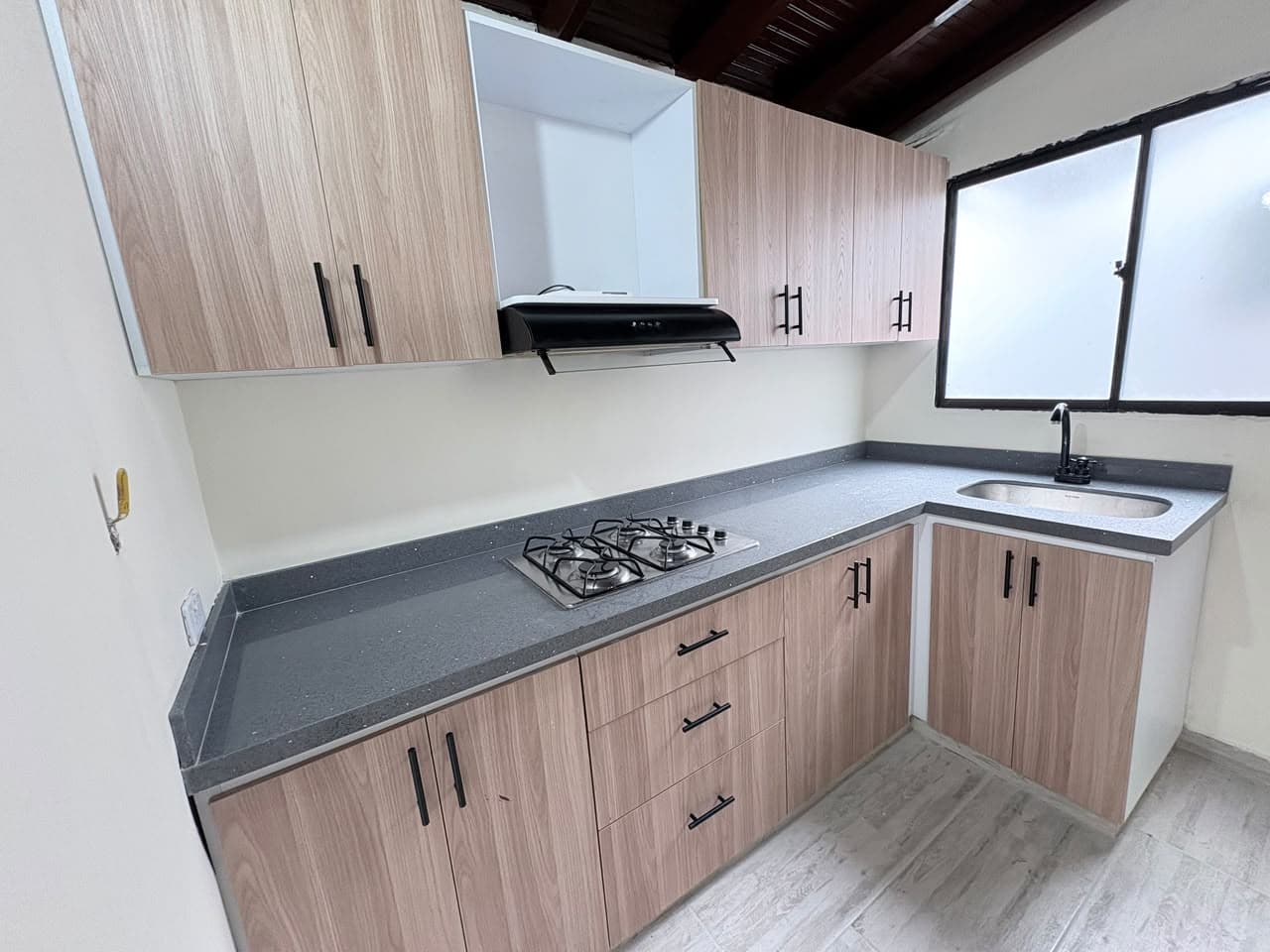 Apartamento en arriendo en Alcalá, Envigado — foto 1 de 14