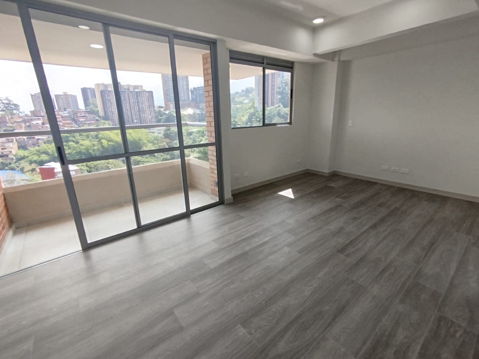 Apartamento en arriendo en Maria Auxiliadora, Sabaneta — foto 5 de 15