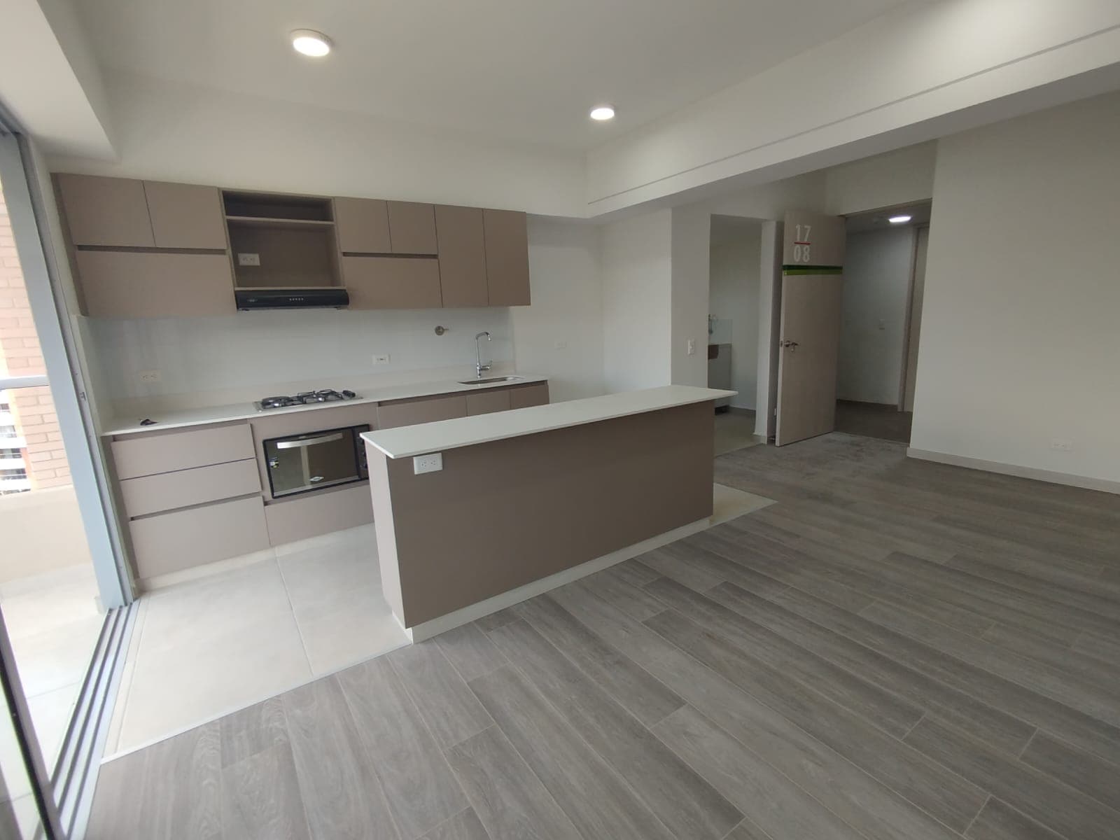 Apartamento en arriendo en Maria Auxiliadora, Sabaneta — foto 1 de 17