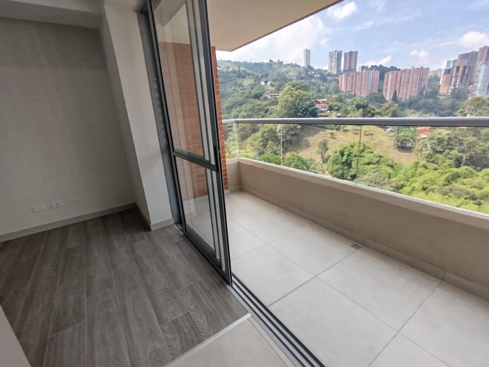 Apartamento en arriendo en Maria Auxiliadora, Sabaneta — foto 4 de 17