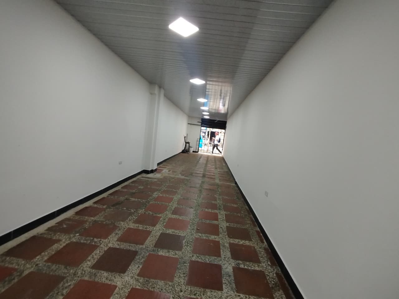Local en arriendo en La Candelaria, Centro, Medellín — foto 5 de 11