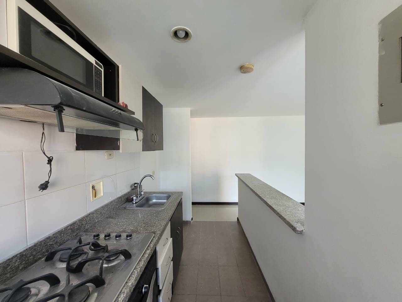 Apartamento en arriendo en El Trianón, Envigado — foto 2 de 17