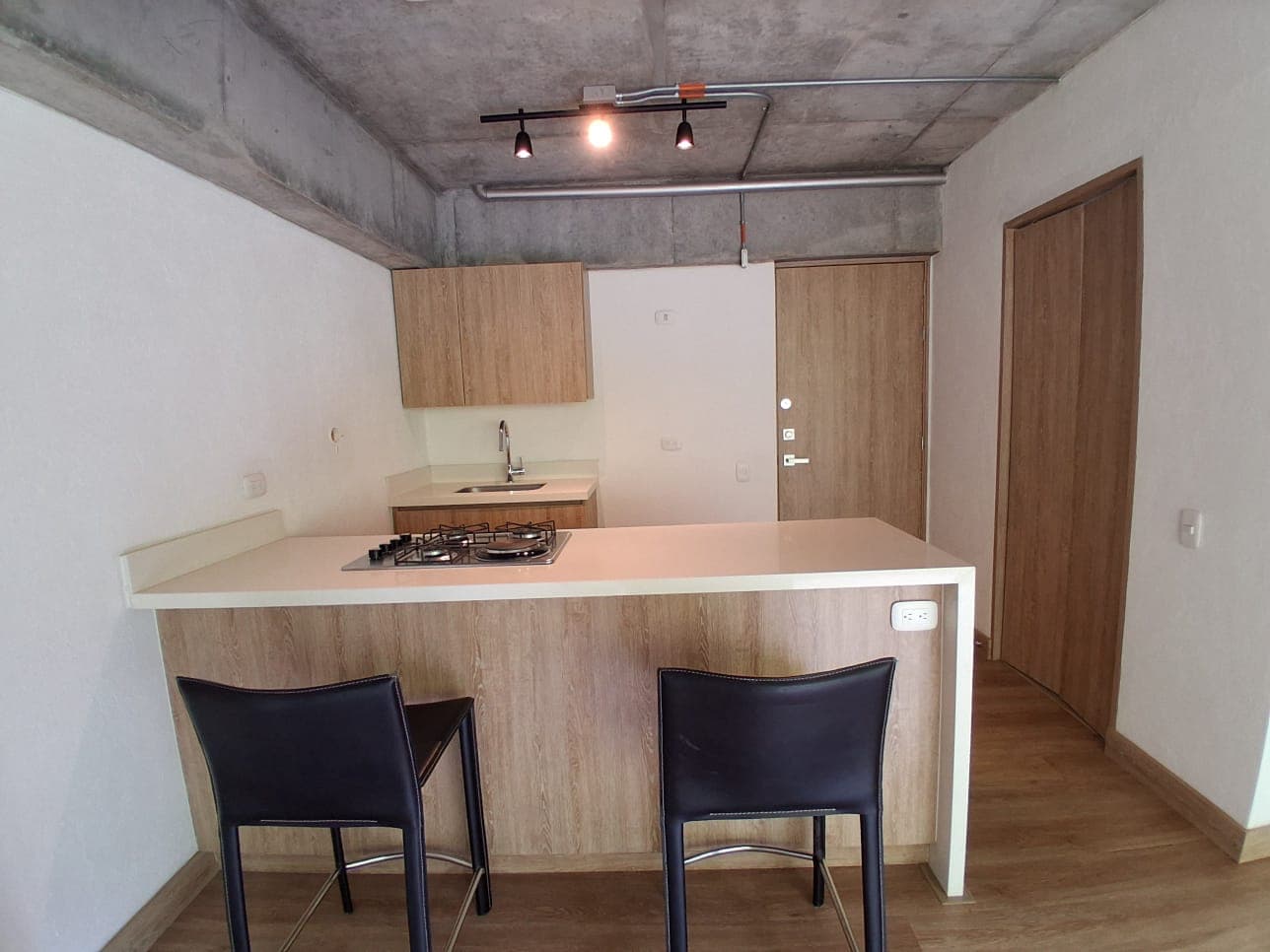 Apartamento en arriendo en El Retiro — foto 1 de 12