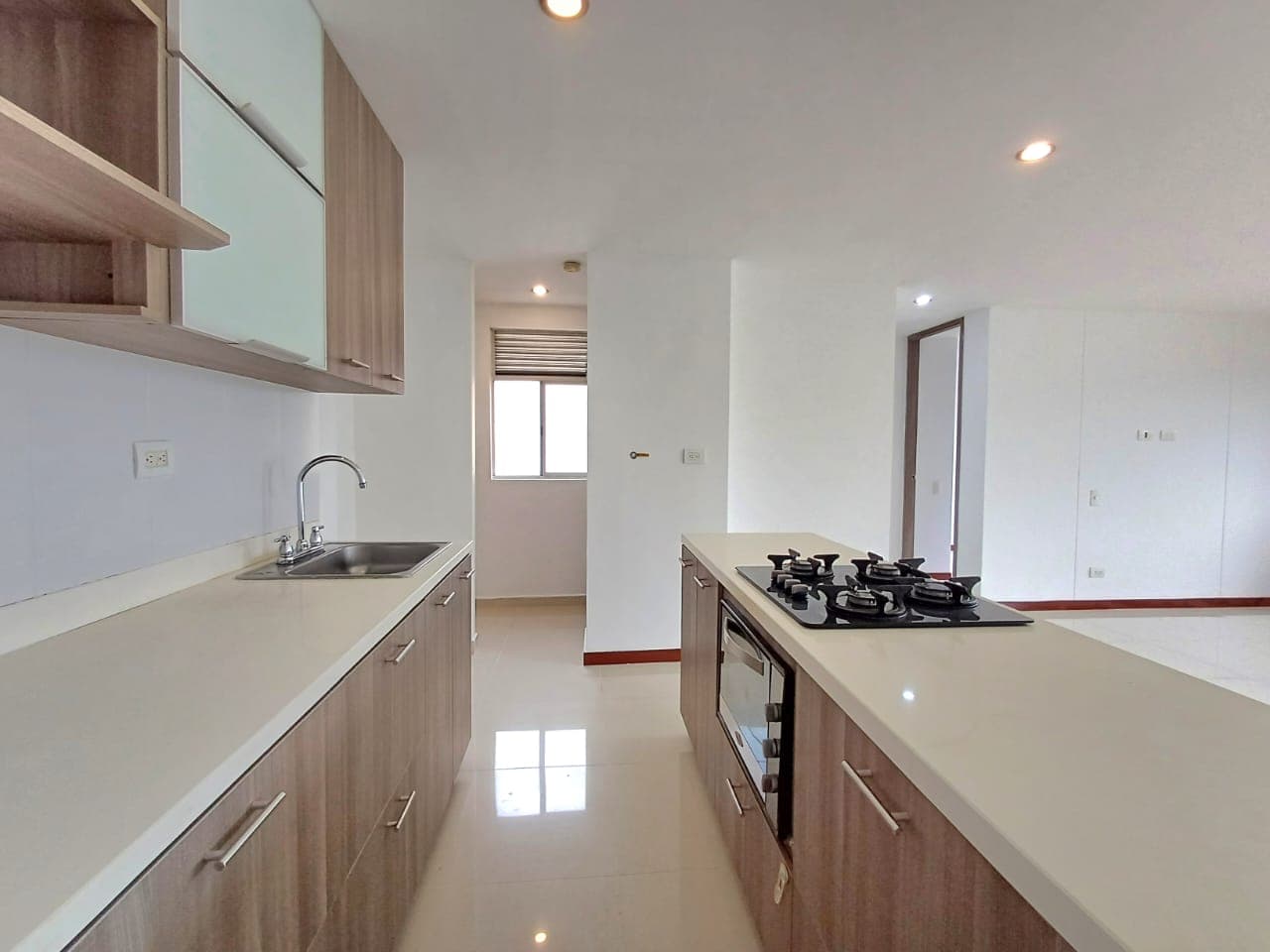 Apartamento en arriendo en La Abadia, Envigado — foto 3 de 18