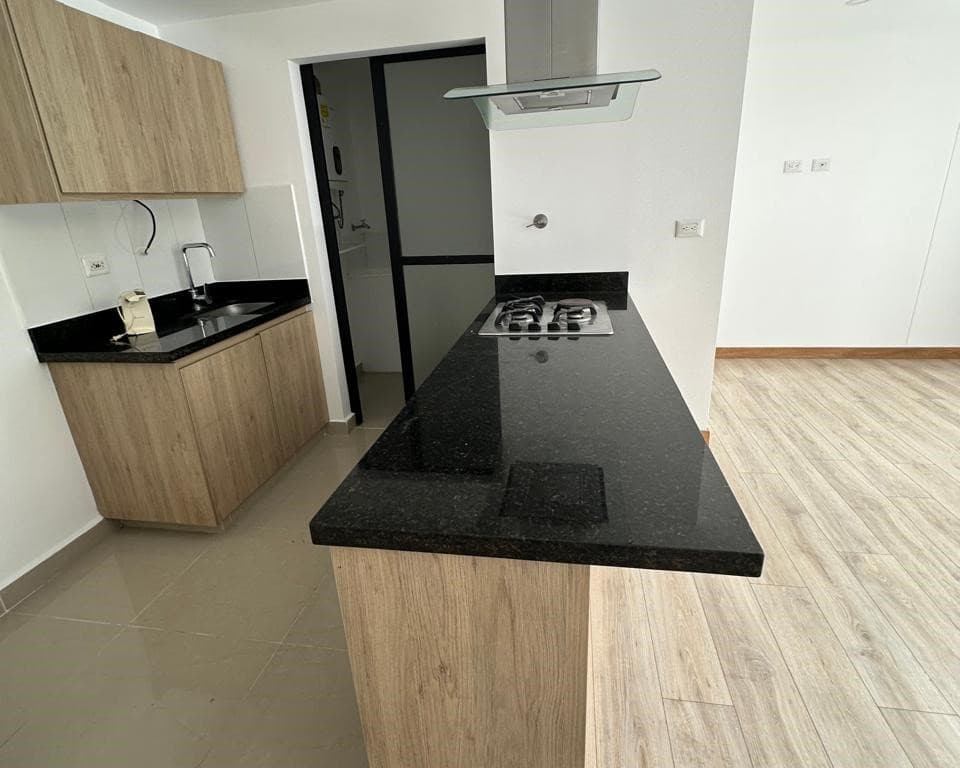 Apartamento en arriendo en Rionegro — foto 1 de 12