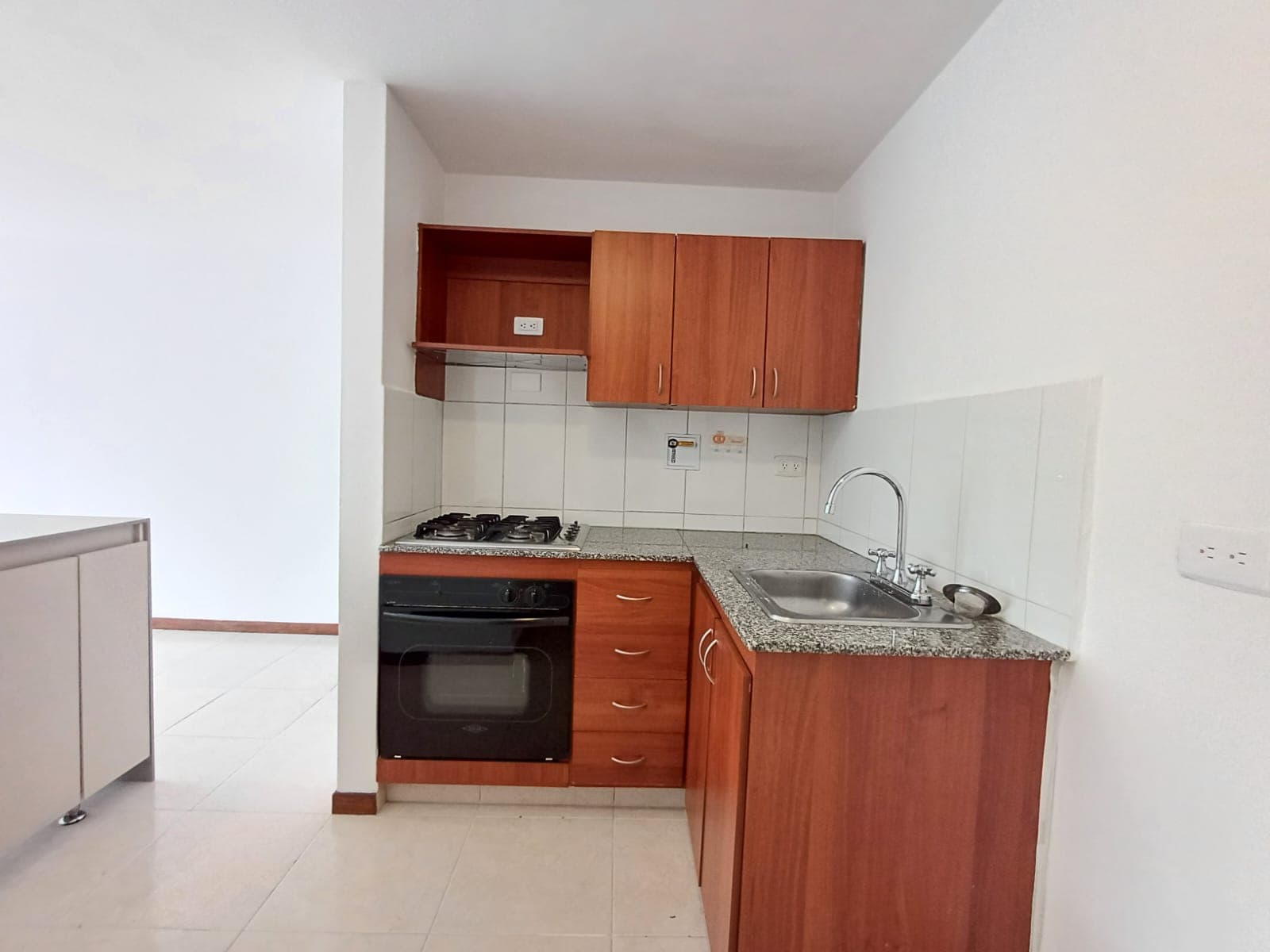 Apartamento en arriendo en Cumbres, Envigado — foto 1 de 20