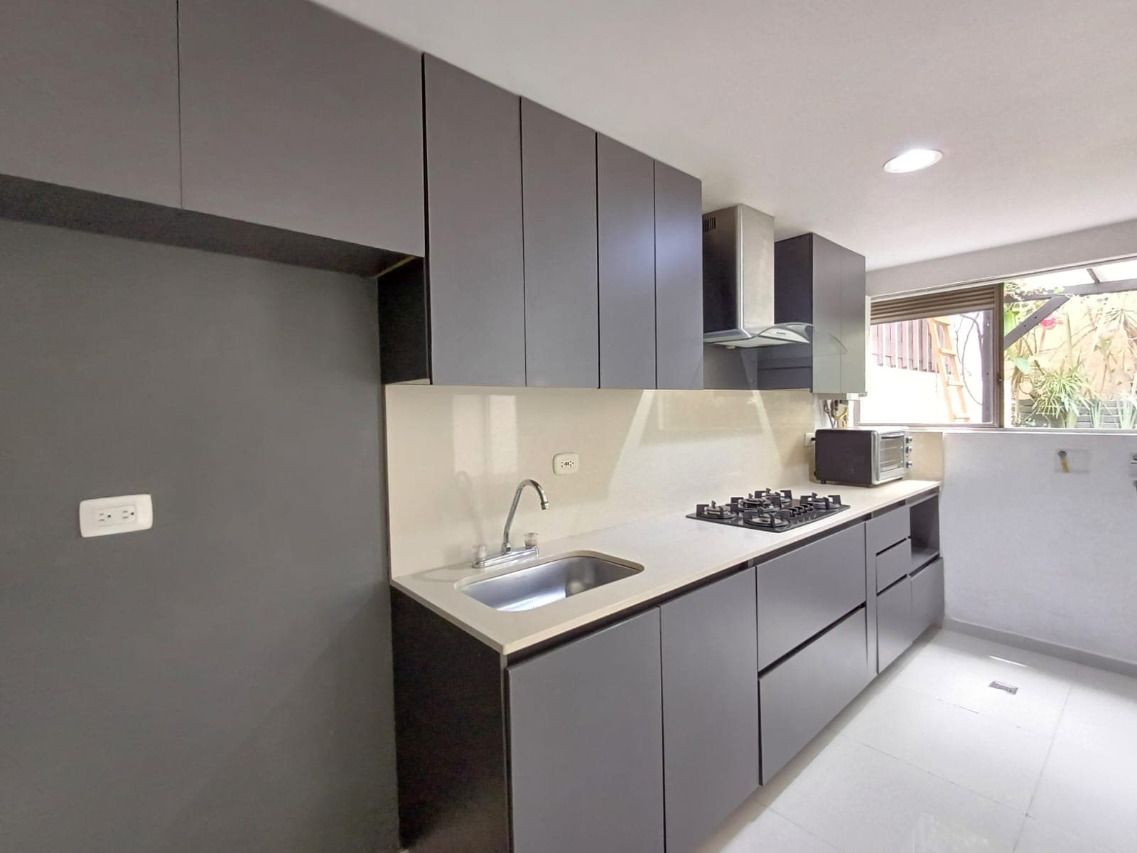Casa Vivienda en arriendo en Cumbres, Envigado — foto 2 de 20