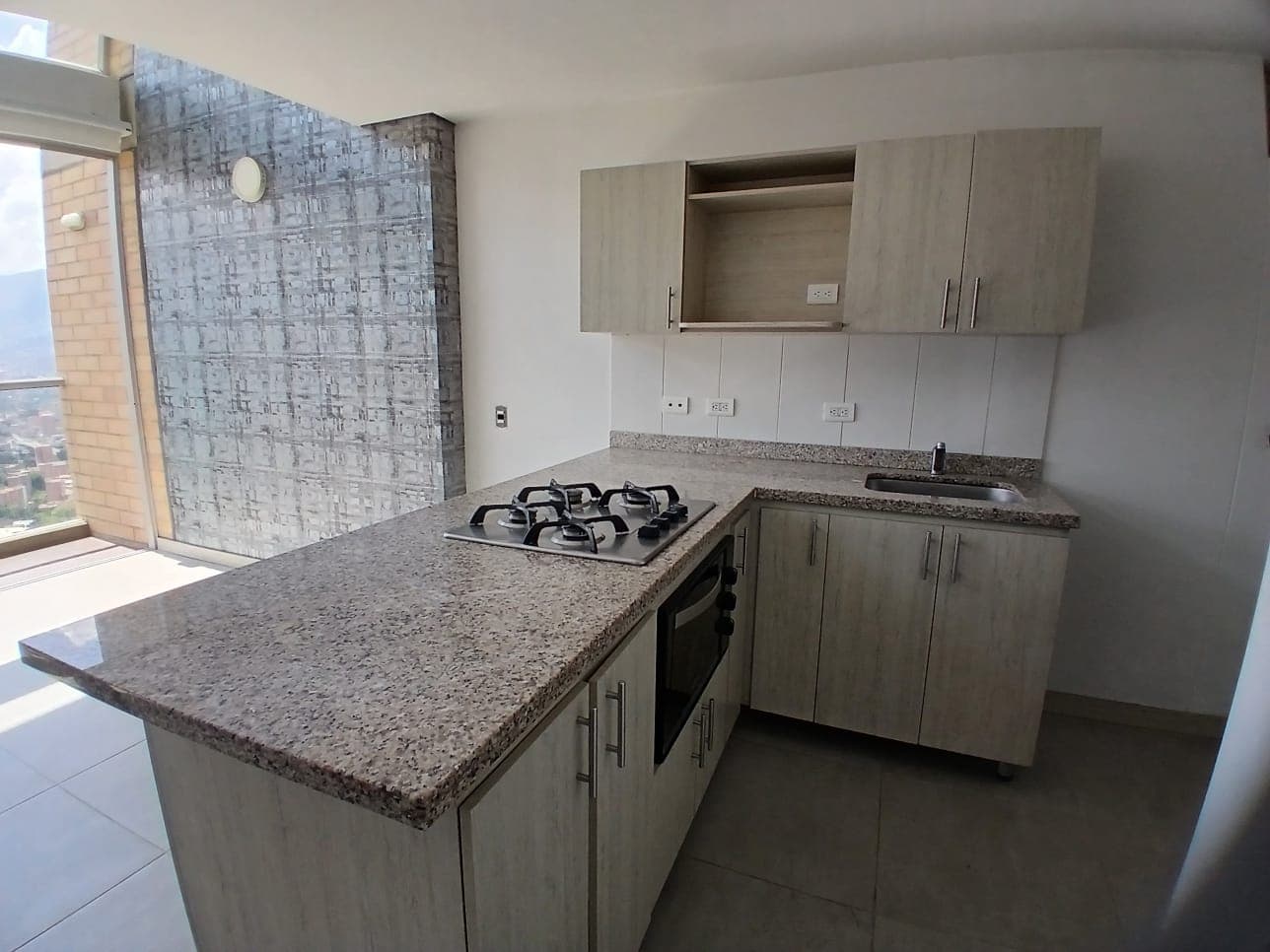 Apartamento en arriendo en Calasanz Parte Alta, La America, Medellín — foto 1 de 14