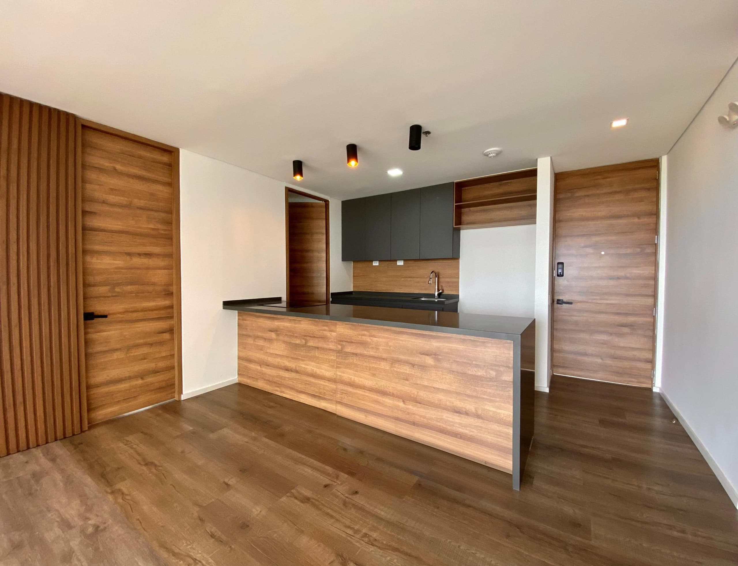 Apartamento en arriendo en Las Palmas M, Poblado, Medellín — foto 4 de 16