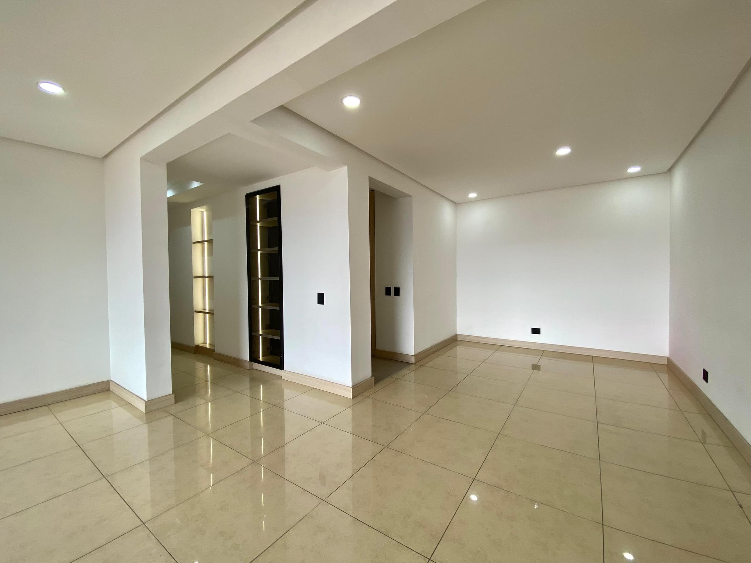 Apartamento en arriendo en La Tomatera, Poblado, Medellín — foto 4 de 20