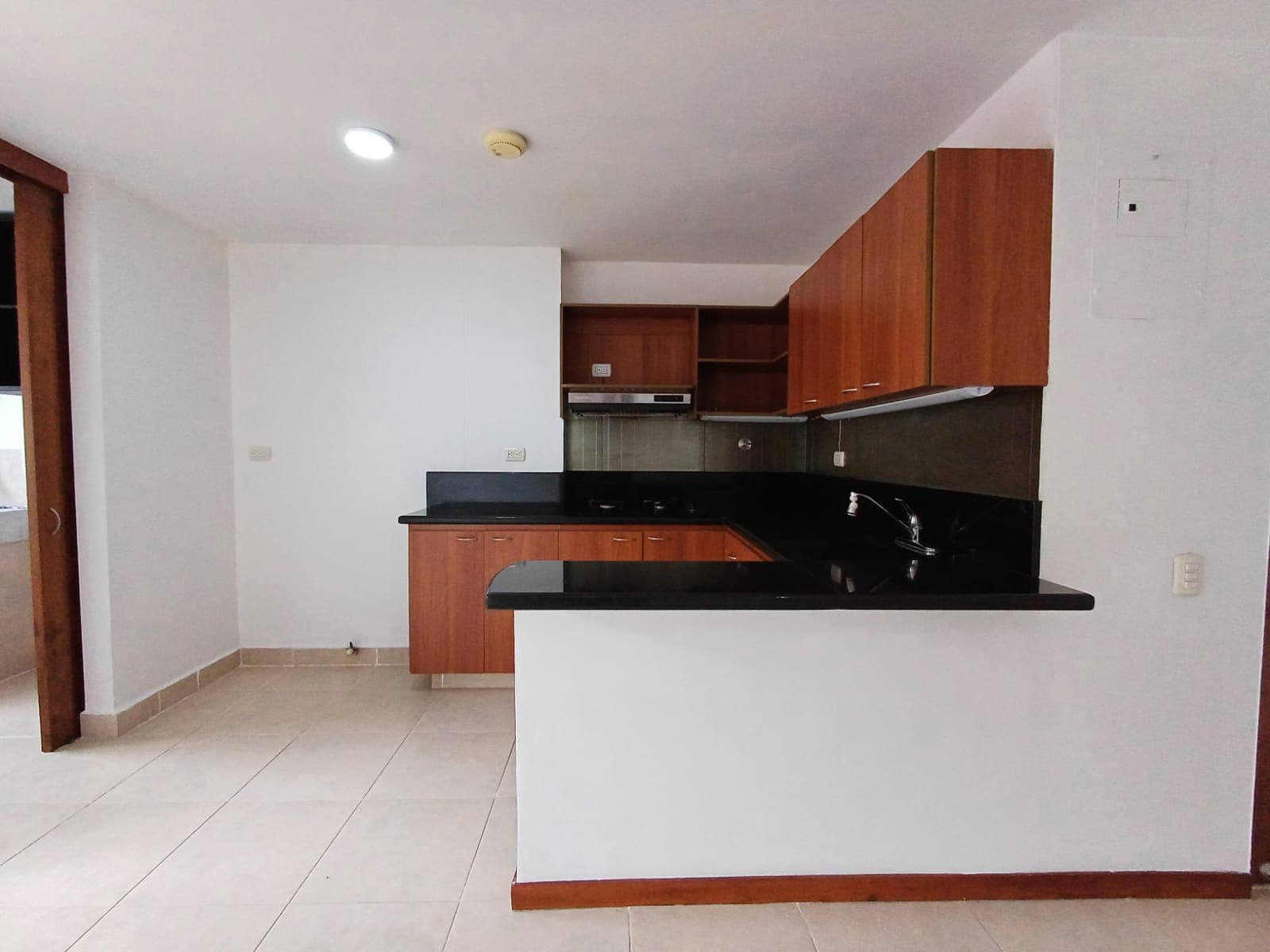 Apartamento en arriendo en Cumbres, Envigado — foto 2 de 20