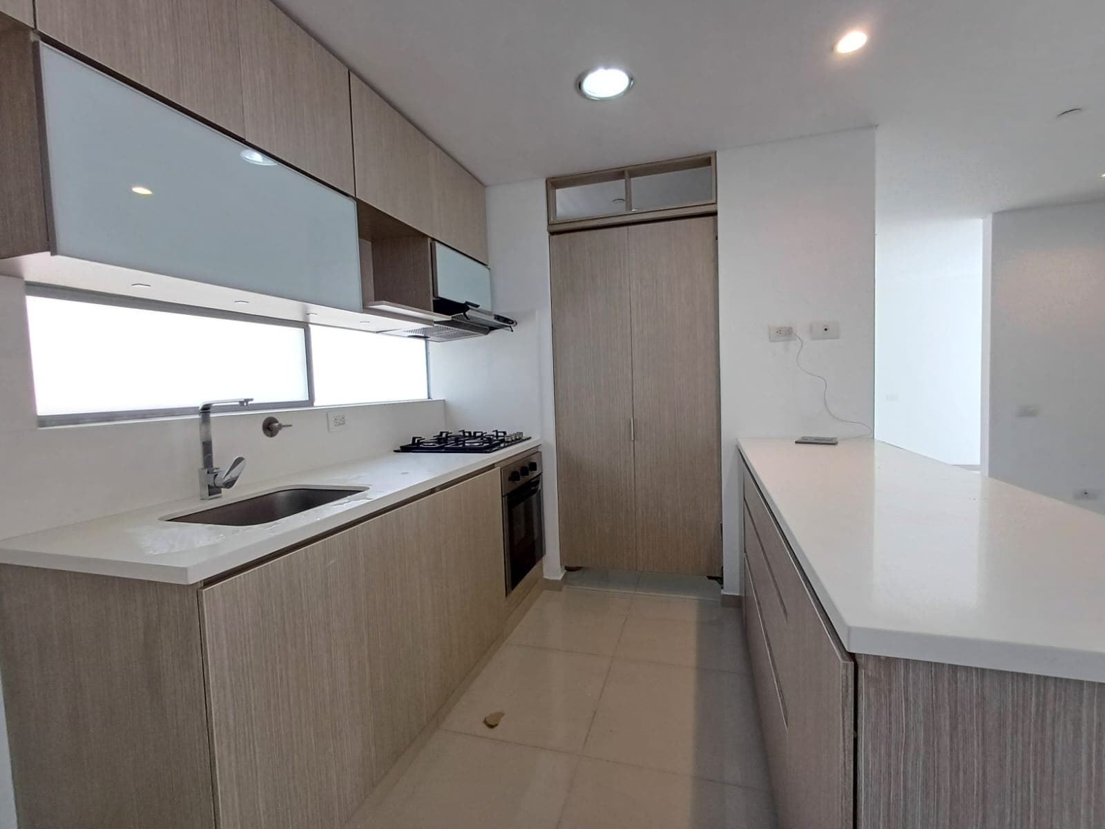 Aparta Suite en arriendo en El Chocho, Envigado — foto 1 de 16