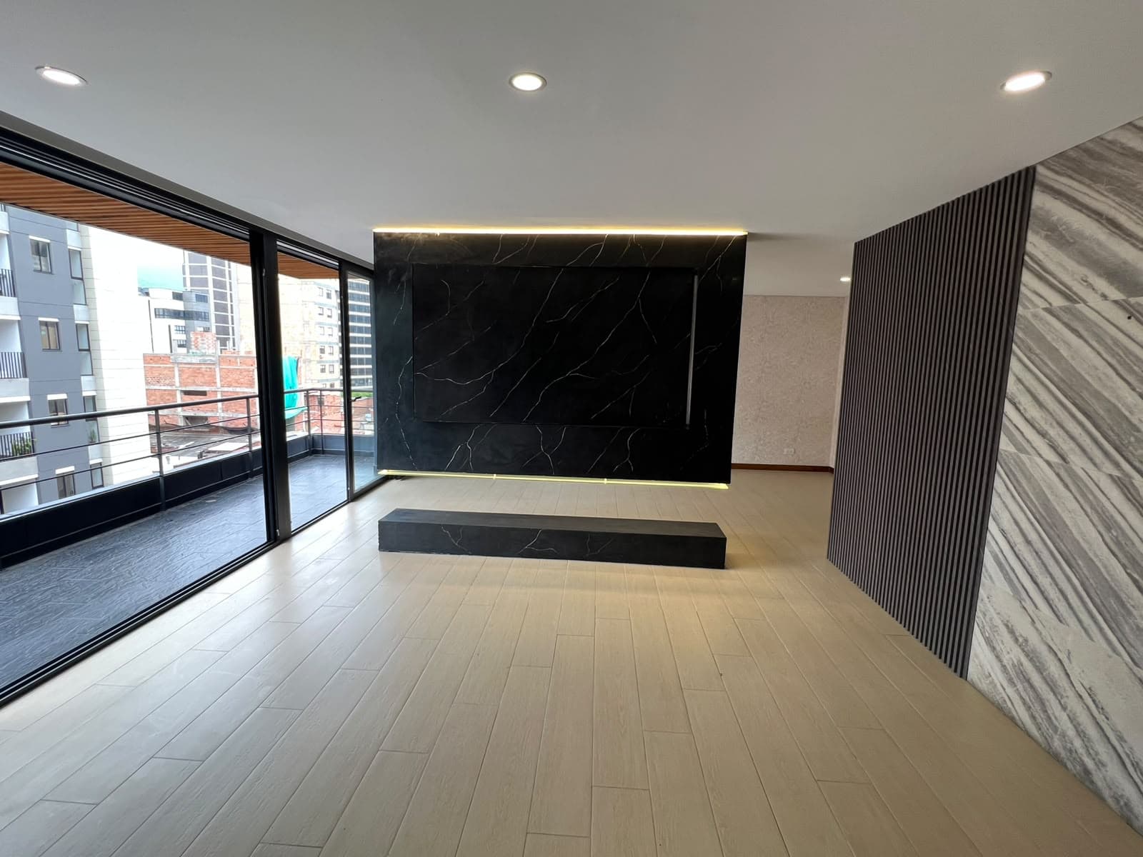 Apartamento en arriendo en Los Conquistadores, Laureles, Medellín — foto 2 de 20