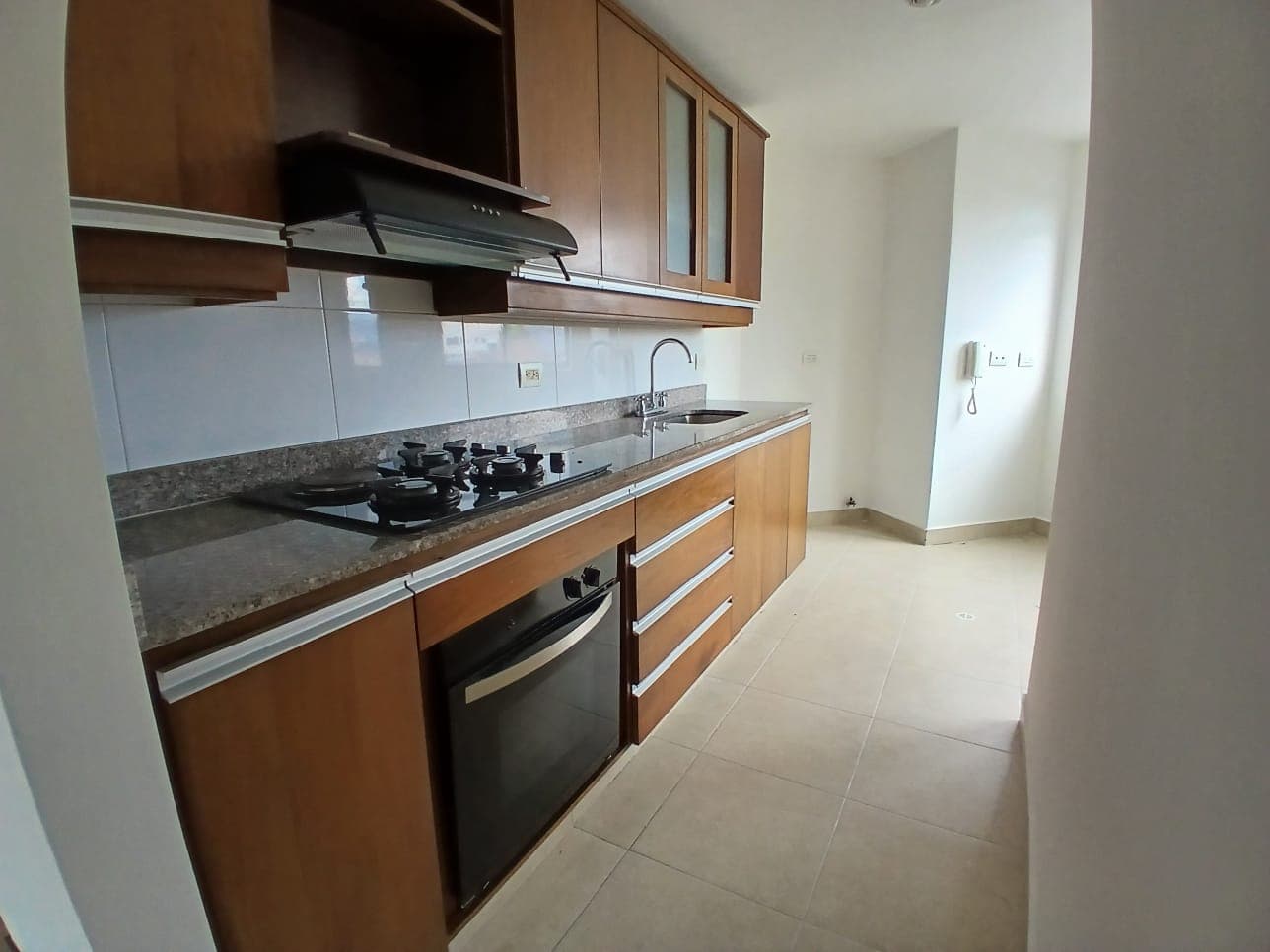 Apartamento en arriendo en Laureles, Medellín — foto 1 de 18