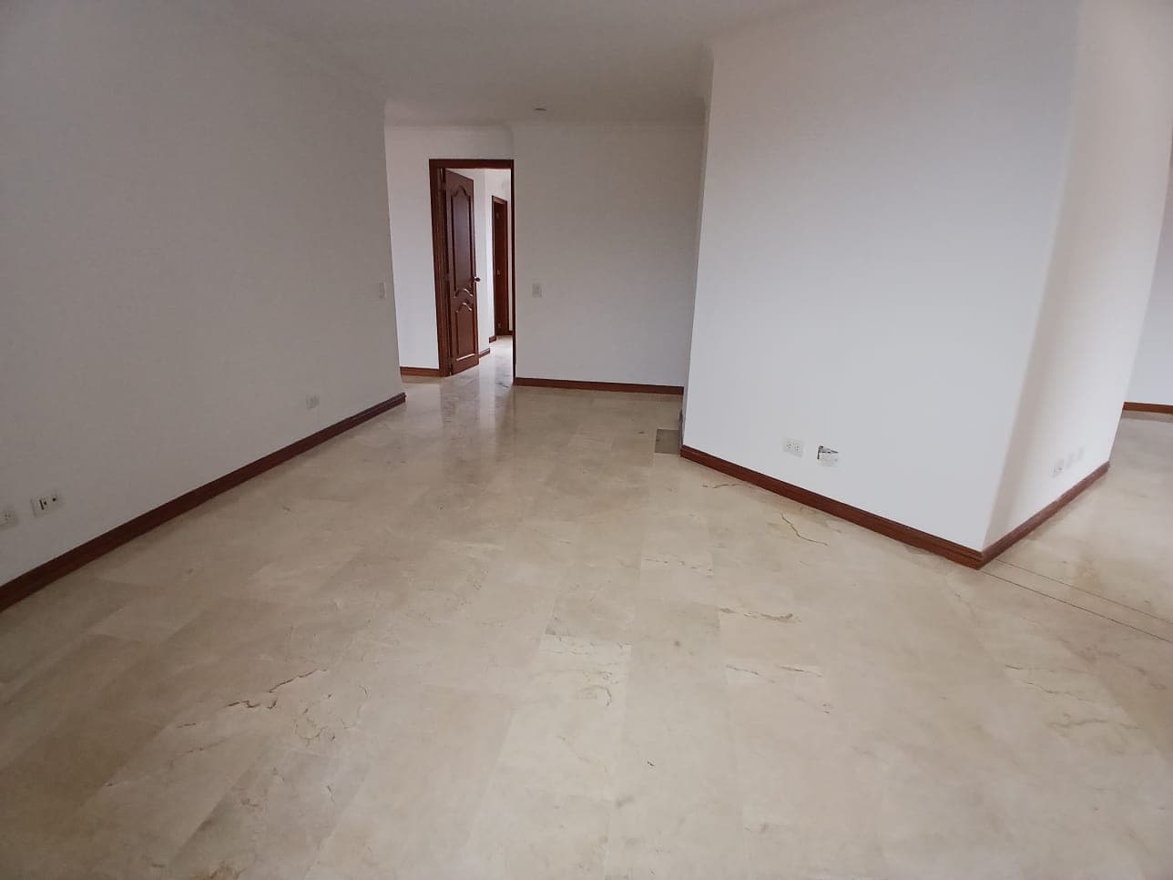 Apartamento en arriendo en Laureles, Medellín — foto 4 de 20