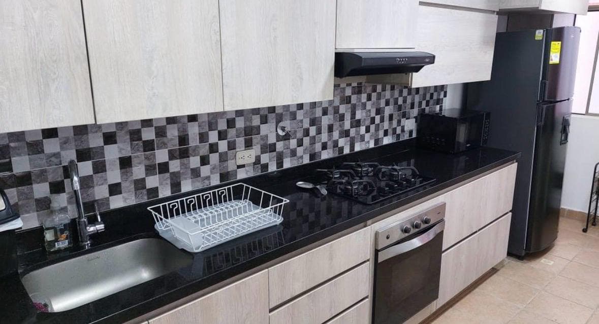 Apartamento en arriendo en Transversal Inferior, Poblado, Medellín — foto 3 de 20