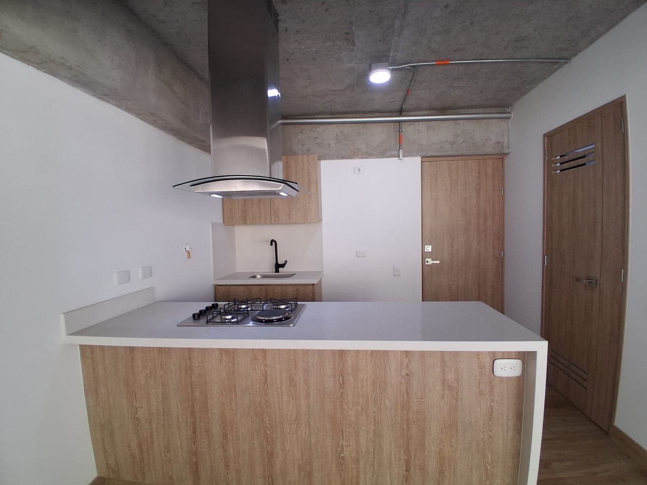 Apartaestudio en arriendo en El Retiro — foto 1 de 11