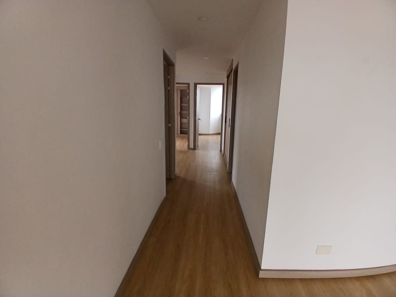 Apartamento en arriendo en Los Conquistadores, Laureles, Medellín — foto 5 de 19