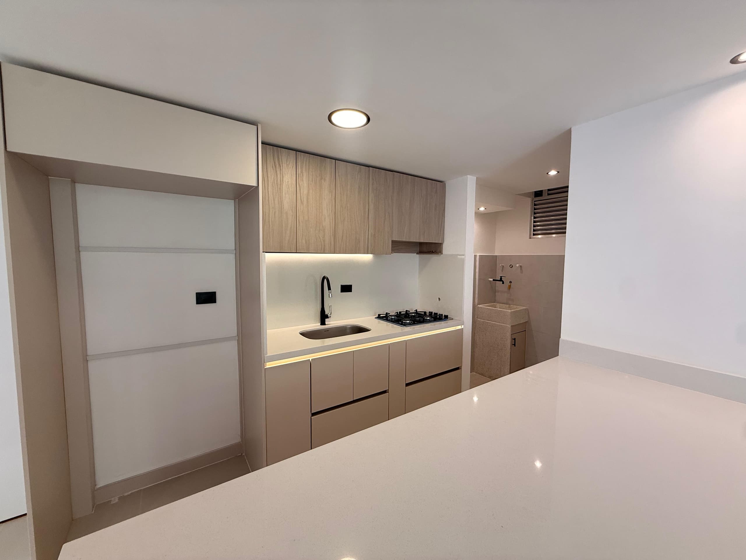 Apartamento en arriendo en Rionegro — foto 1 de 15