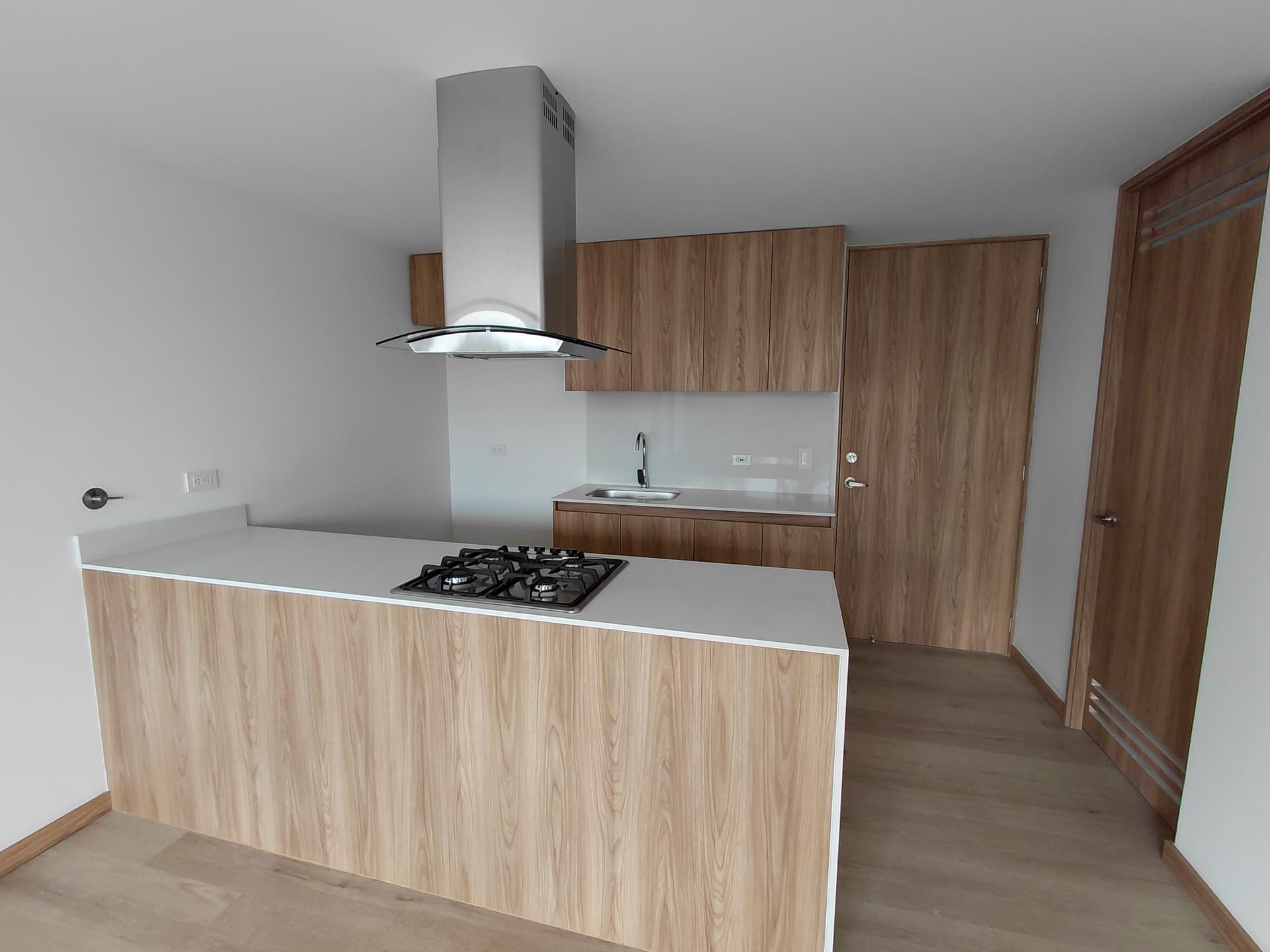 Apartamento en arriendo en San Antonio de Pereira, Rionegro — foto 1 de 20