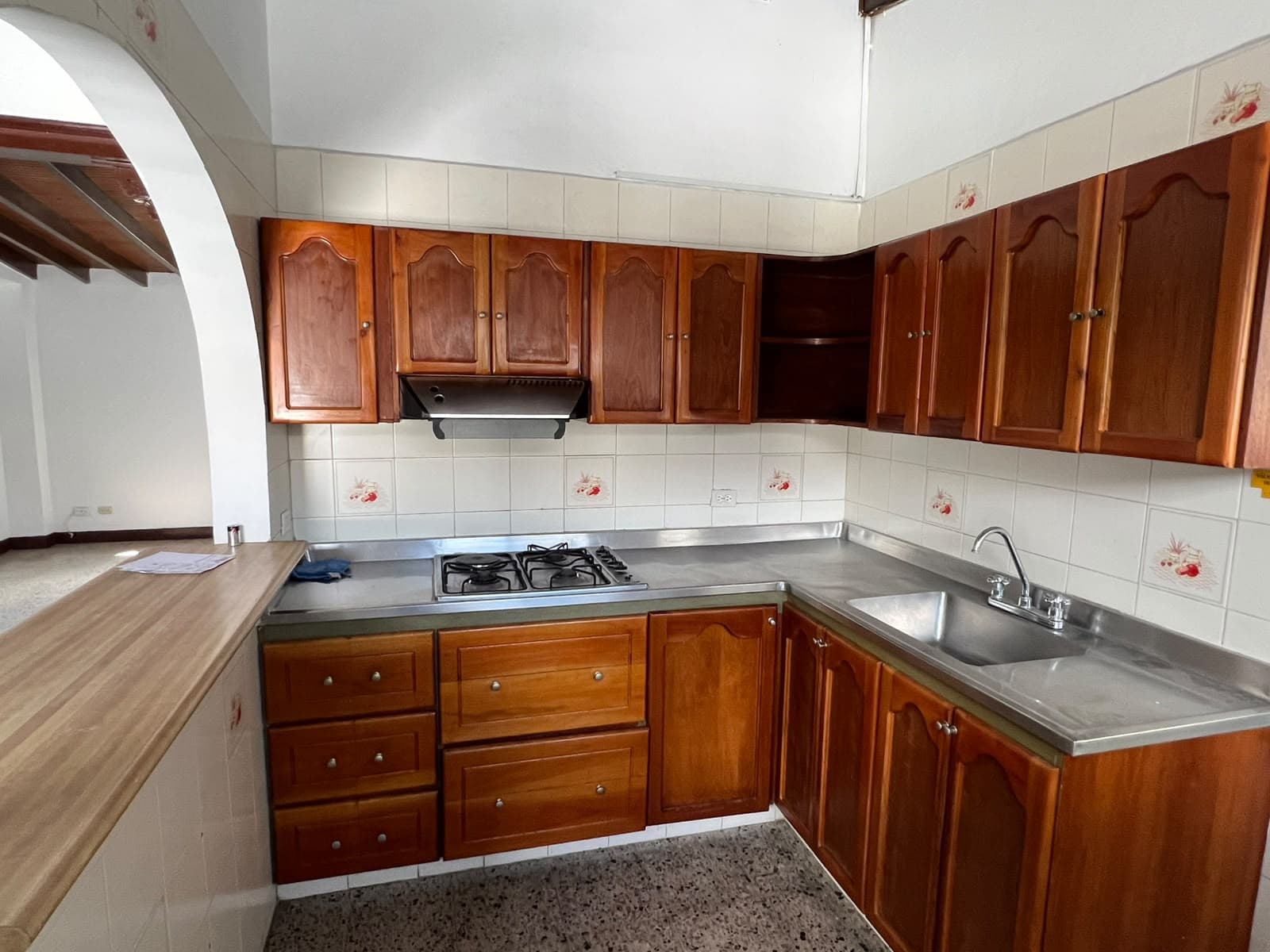 Apartamento en arriendo en Los Colores, Laureles, Medellín — foto 2 de 16