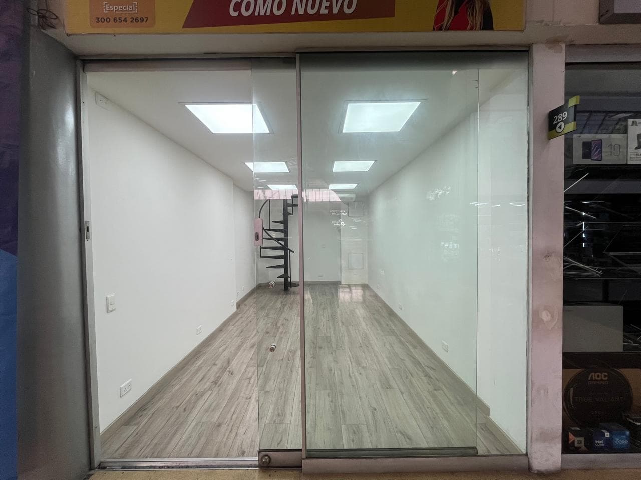 Local en arriendo en Ciudad del Rio, Medellín — foto 1 de 12