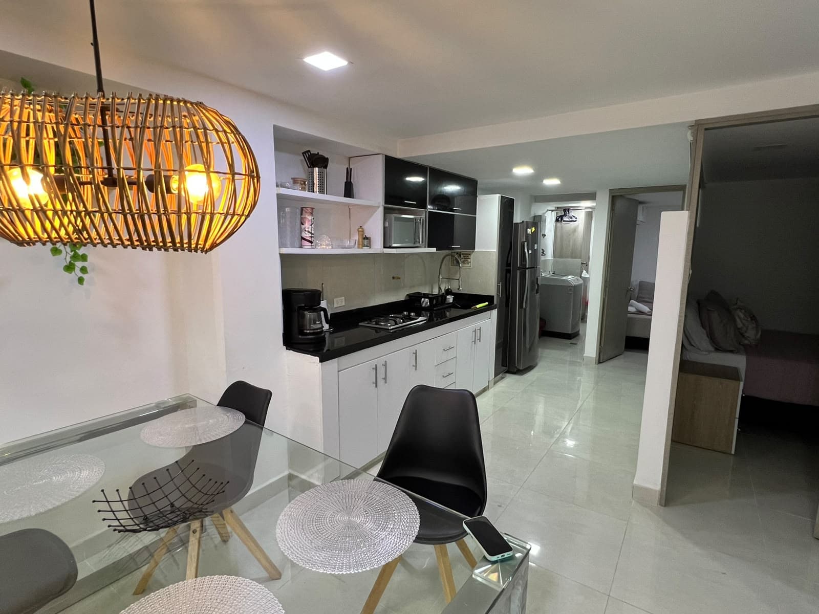 Apartamento en arriendo en Santa Teresita, Laureles, Medellín — foto 4 de 17