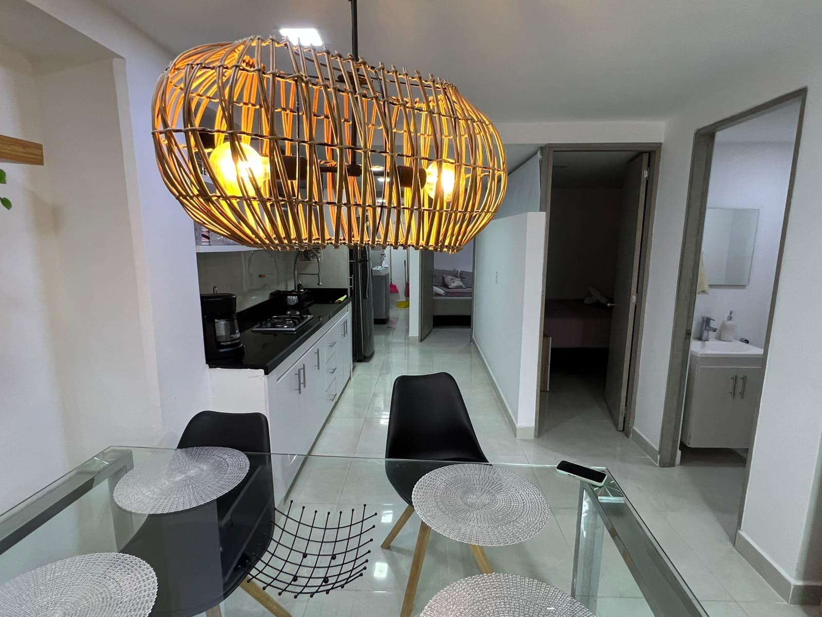 Apartamento en arriendo en Santa Teresita, Laureles, Medellín — foto 5 de 17