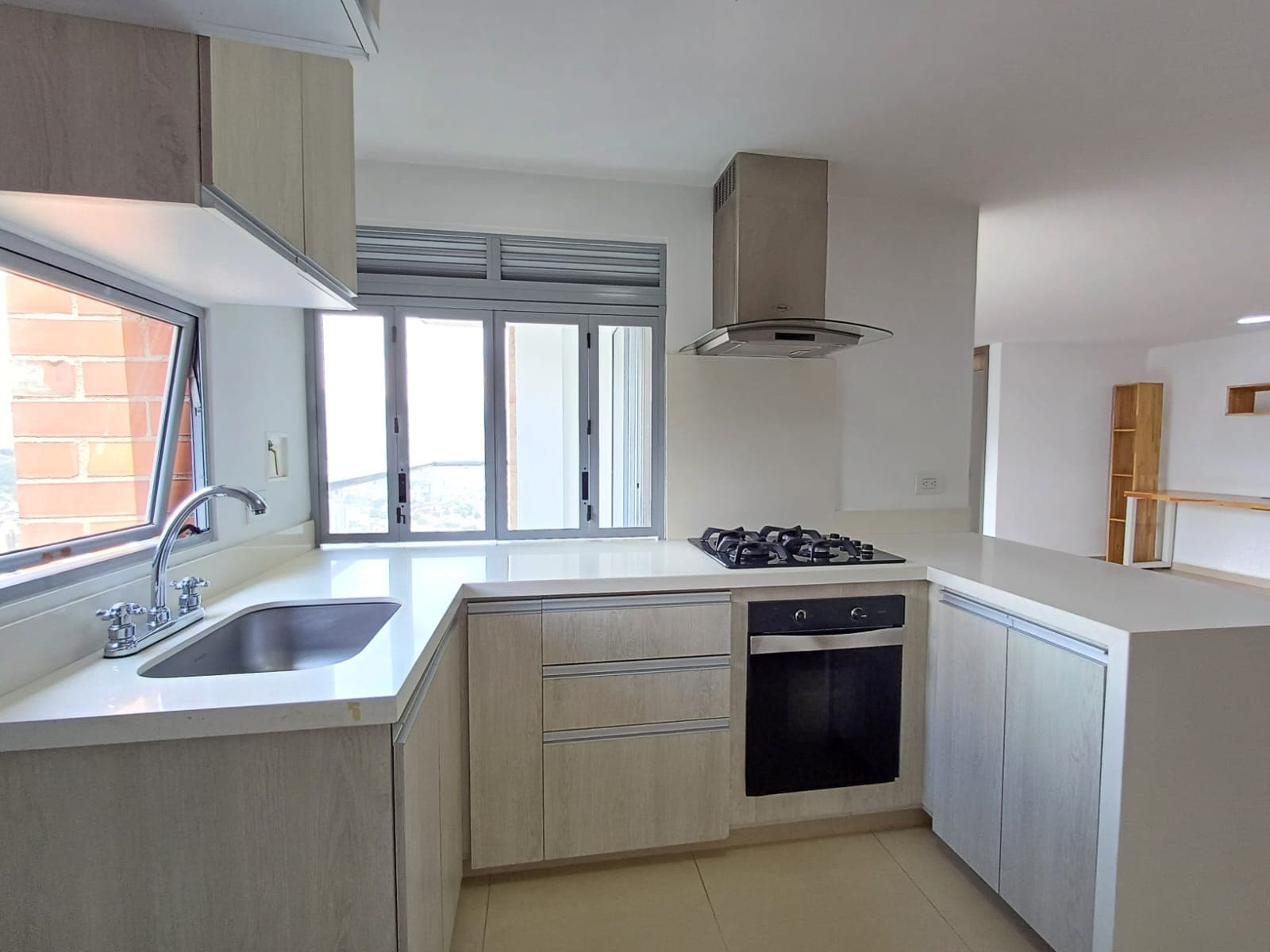 Apartamento en arriendo en Loma de las Brujas, Envigado — foto 2 de 20