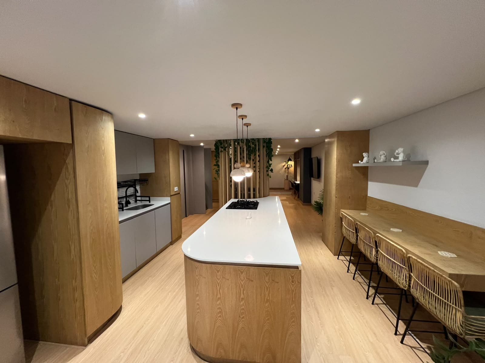 Apartamento en arriendo en Santa Teresita, Laureles, Medellín — foto 1 de 16