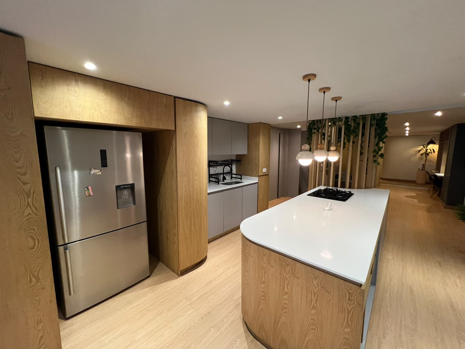 Apartamento en arriendo en Santa Teresita, Laureles, Medellín — foto 2 de 16