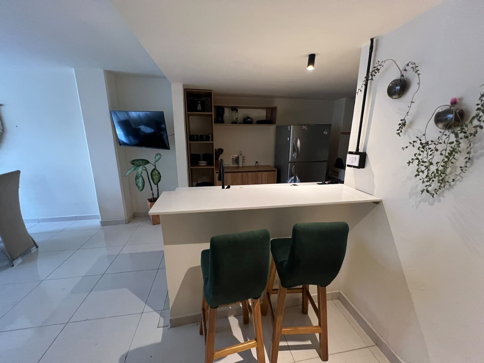 Apartamento en arriendo en Santa Teresita, Laureles, Medellín — foto 5 de 14