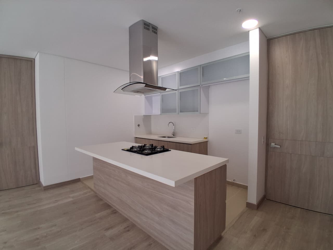 Aparta Suite en arriendo en El Retiro — foto 2 de 20