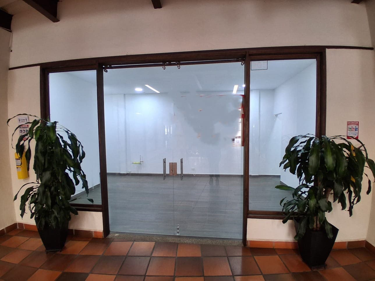 Local en arriendo en El Retiro — foto 1 de 12