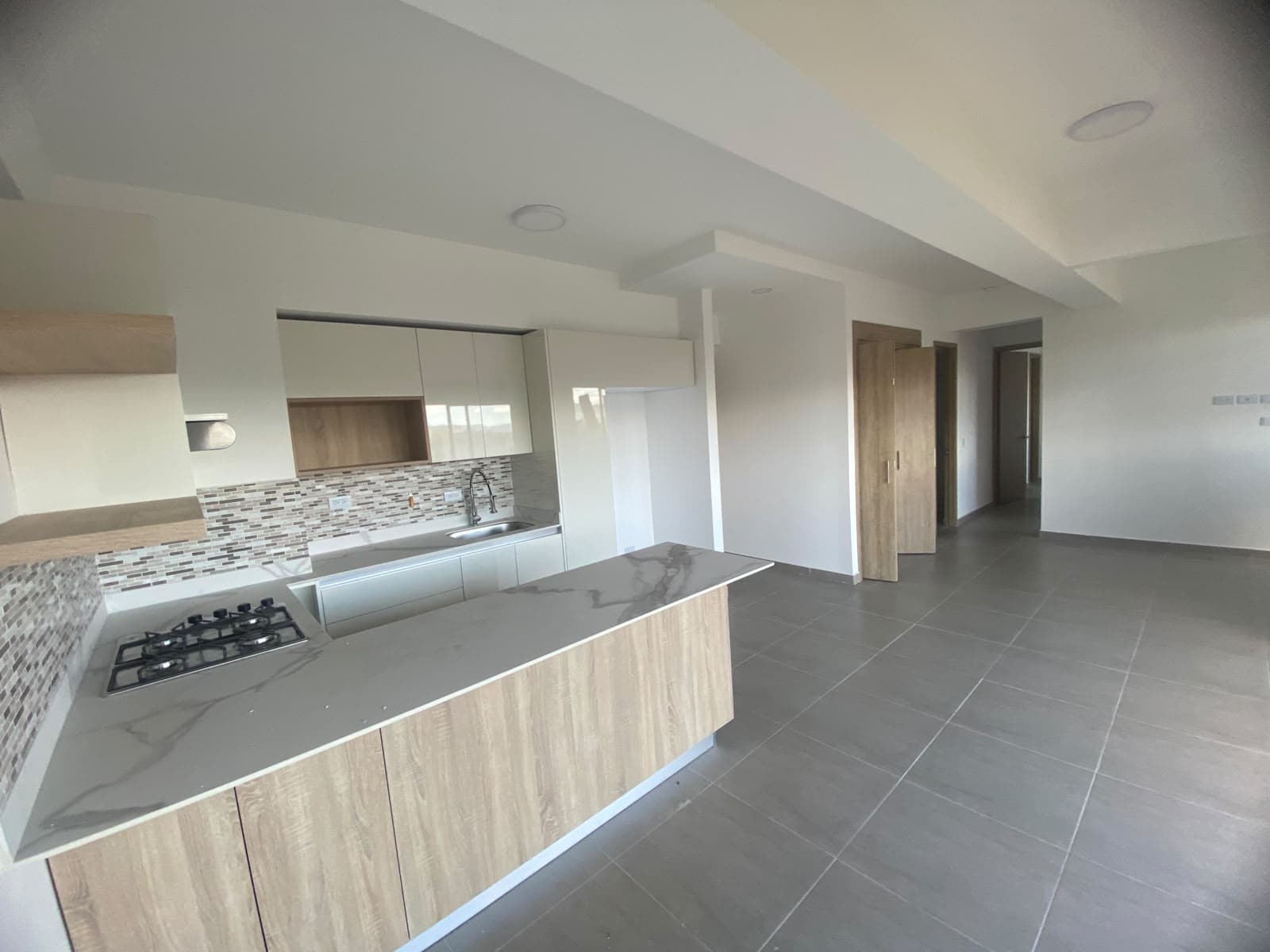 Apartamento en arriendo en Rionegro — foto 1 de 17