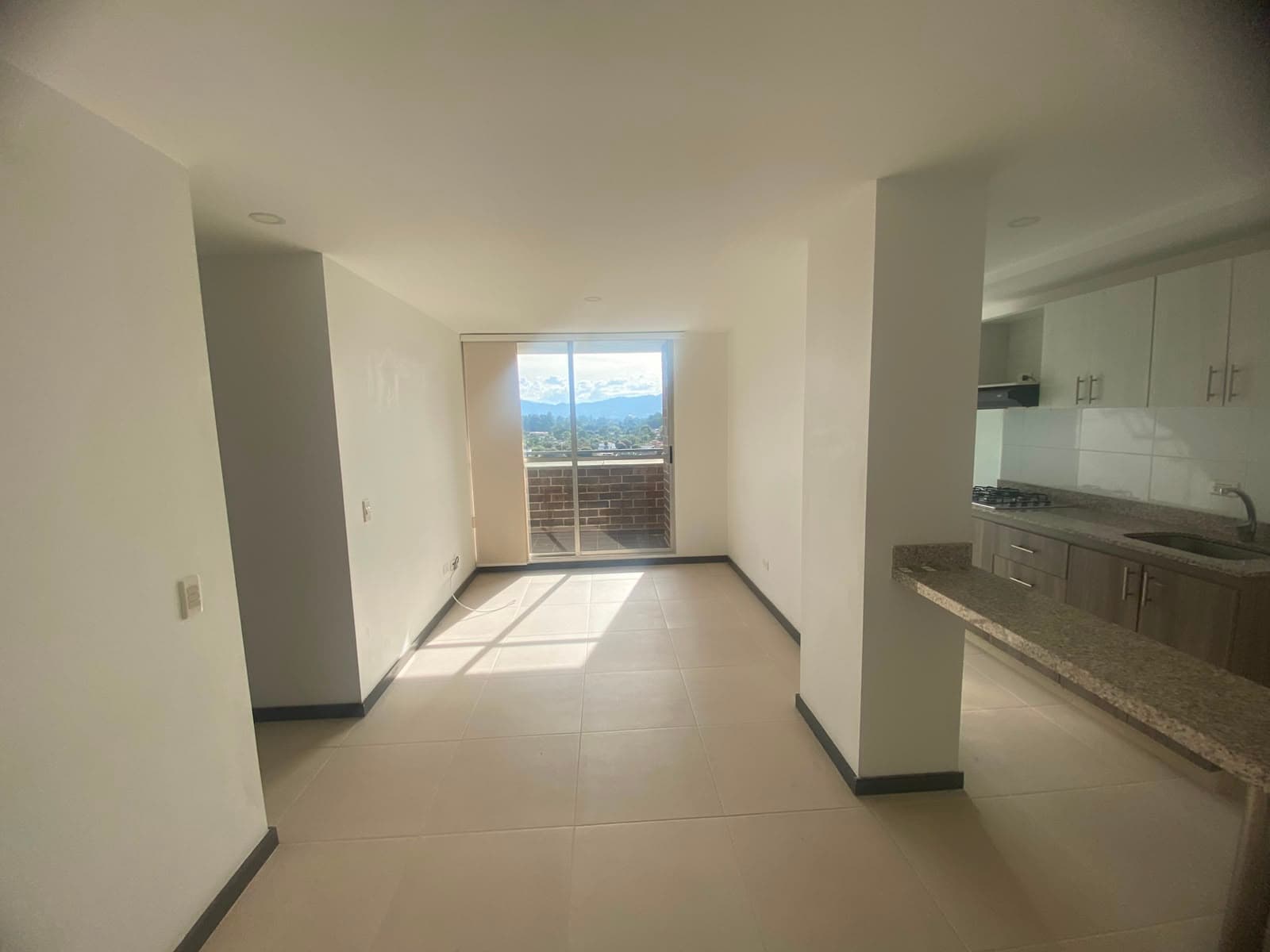 Apartamento en arriendo en Rionegro — foto 1 de 14