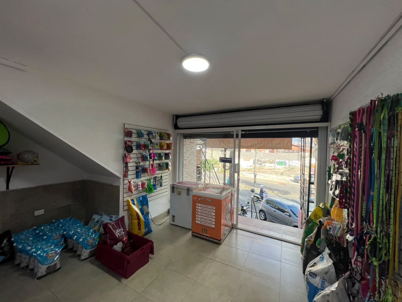 Local en arriendo en Robledo, Medellín — foto 1 de 11