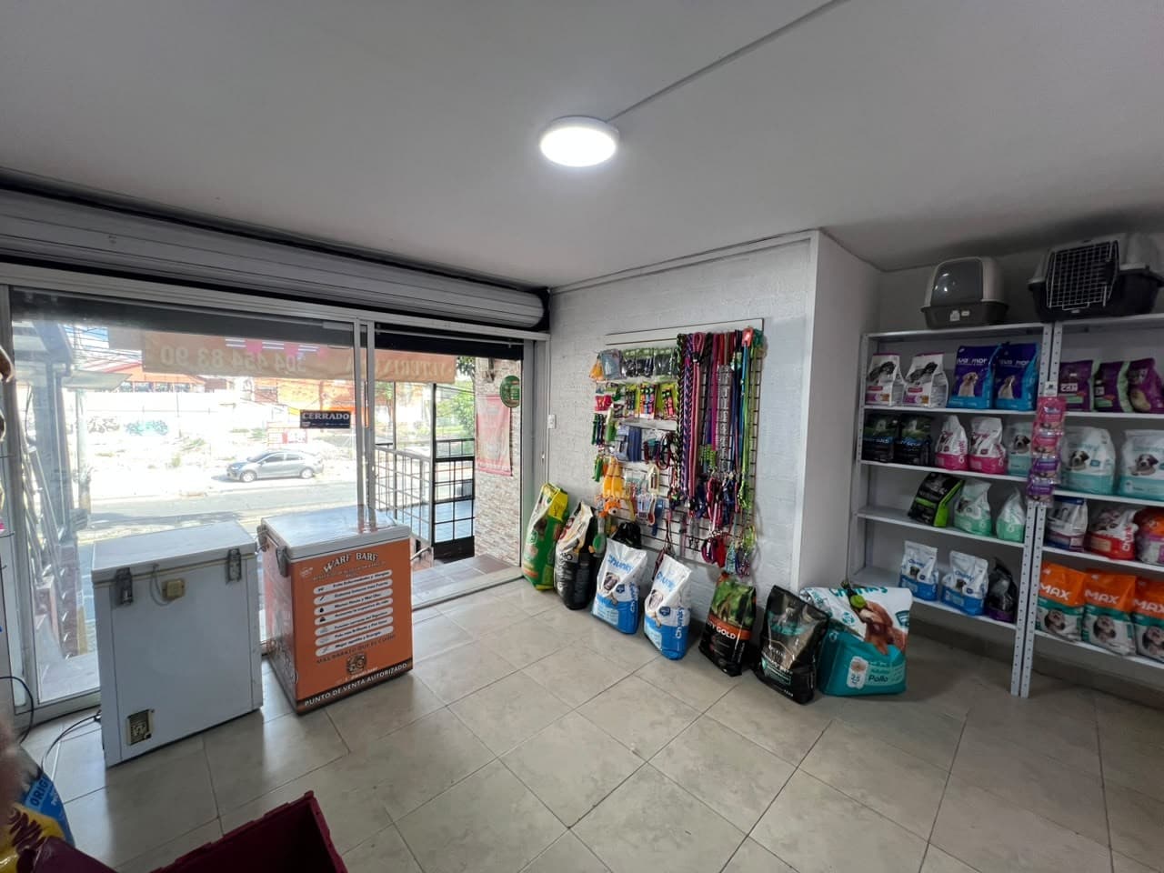 Local en arriendo en Robledo, Medellín — foto 2 de 11