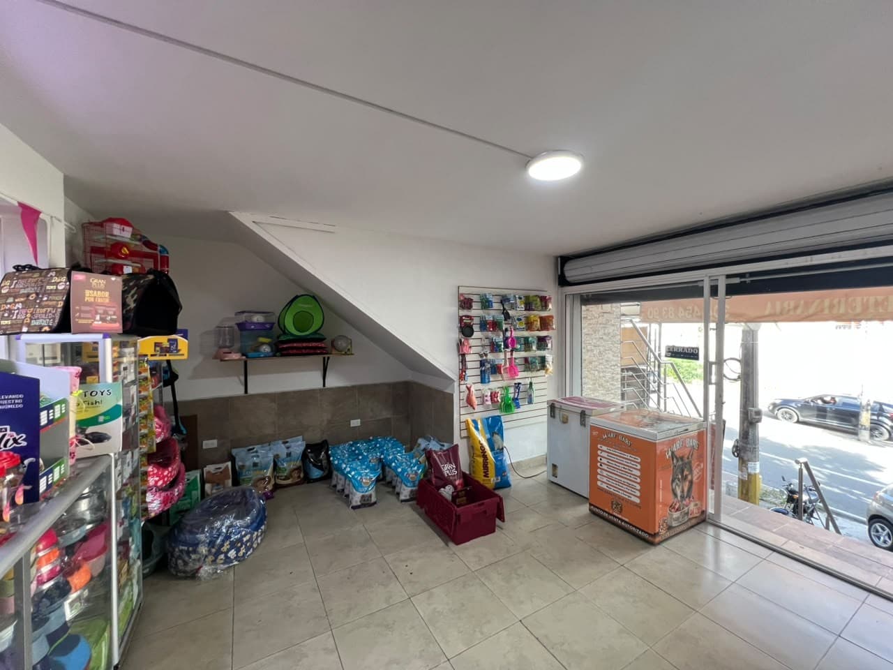 Local en arriendo en Robledo, Medellín — foto 3 de 11