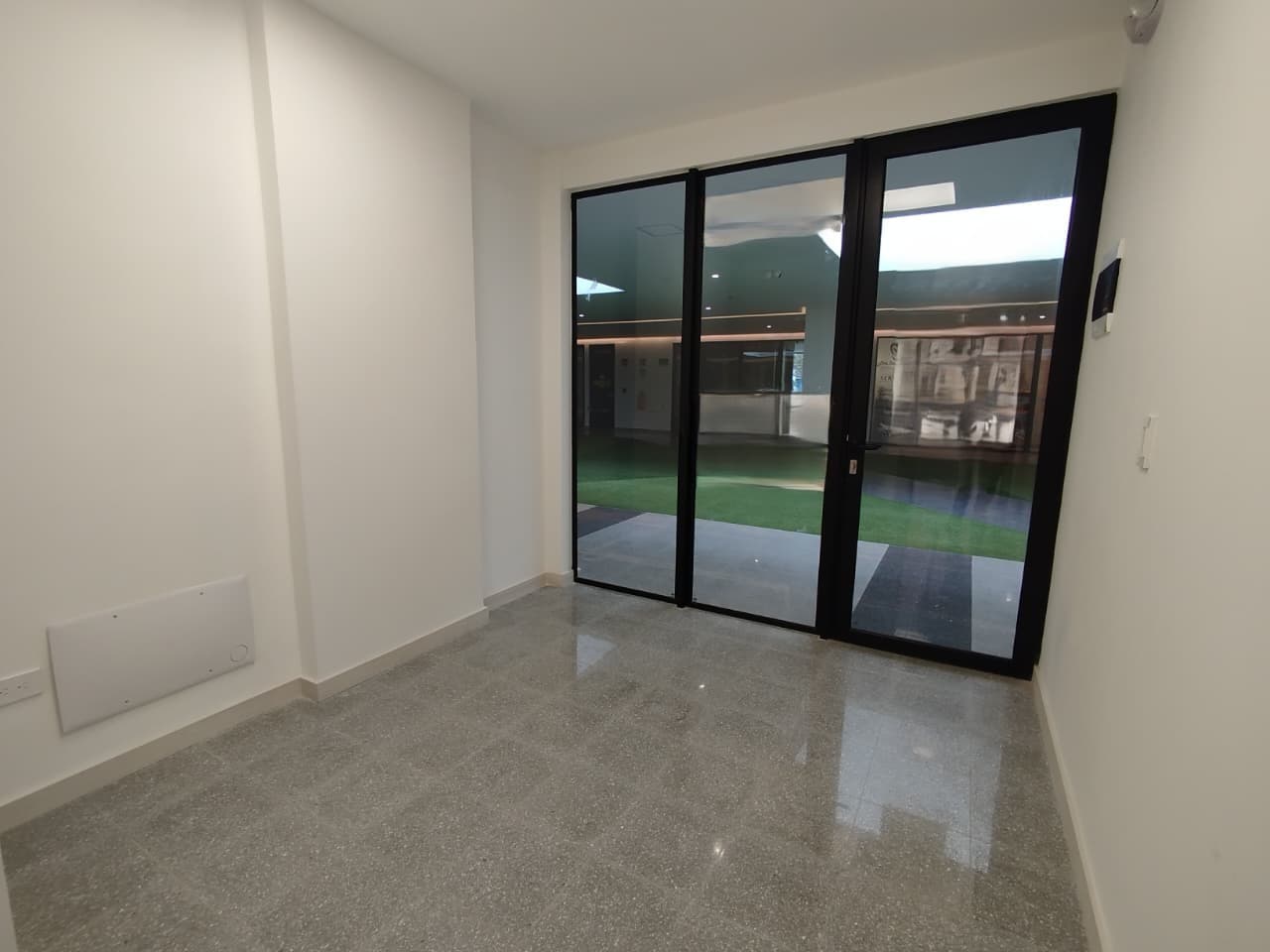 Oficina en arriendo en Estadio, Laureles, Medellín — foto 1 de 12