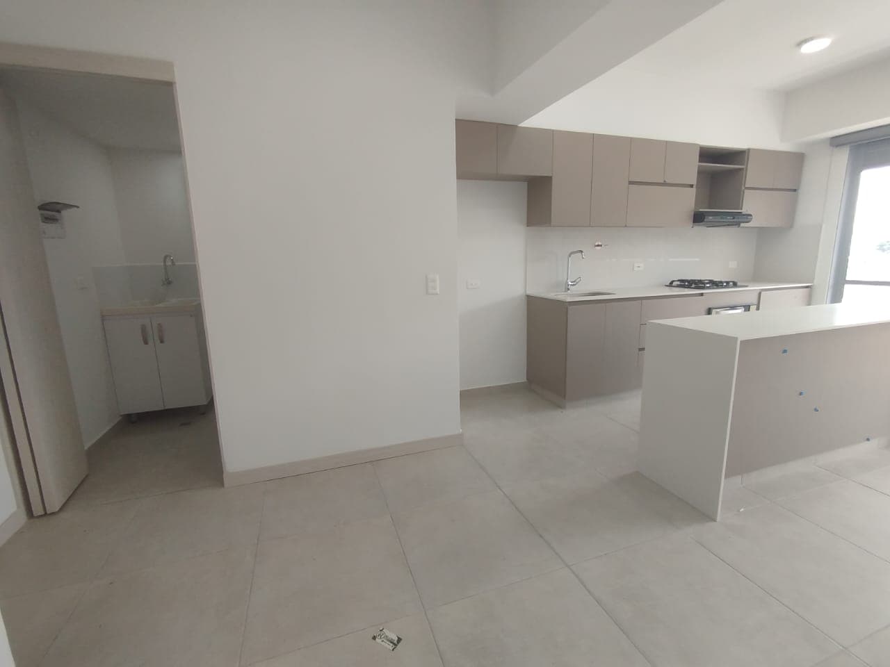 Apartamento en arriendo en Maria Auxiliadora, Sabaneta — foto 2 de 16