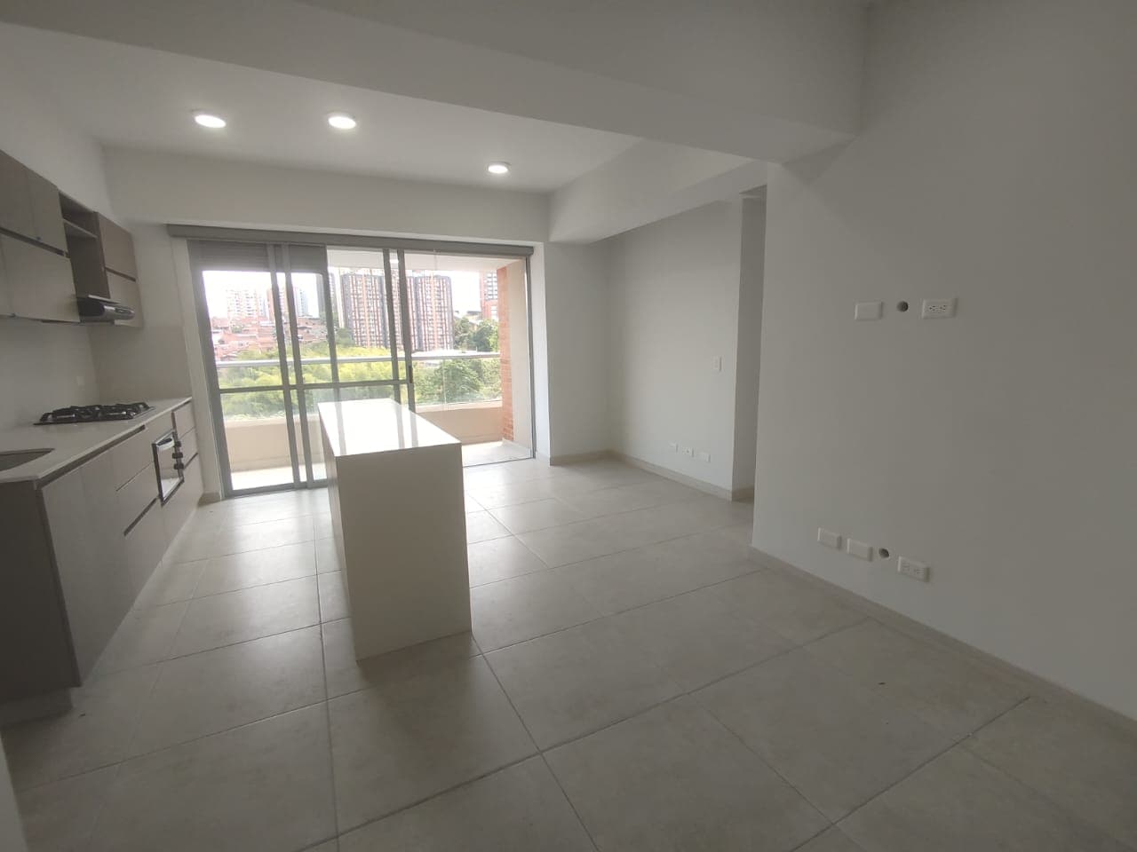 Apartamento en arriendo en Maria Auxiliadora, Sabaneta — foto 4 de 16