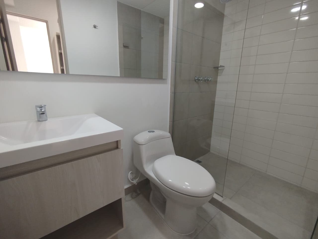 Apartamento en arriendo en Maria Auxiliadora, Sabaneta — foto 5 de 16